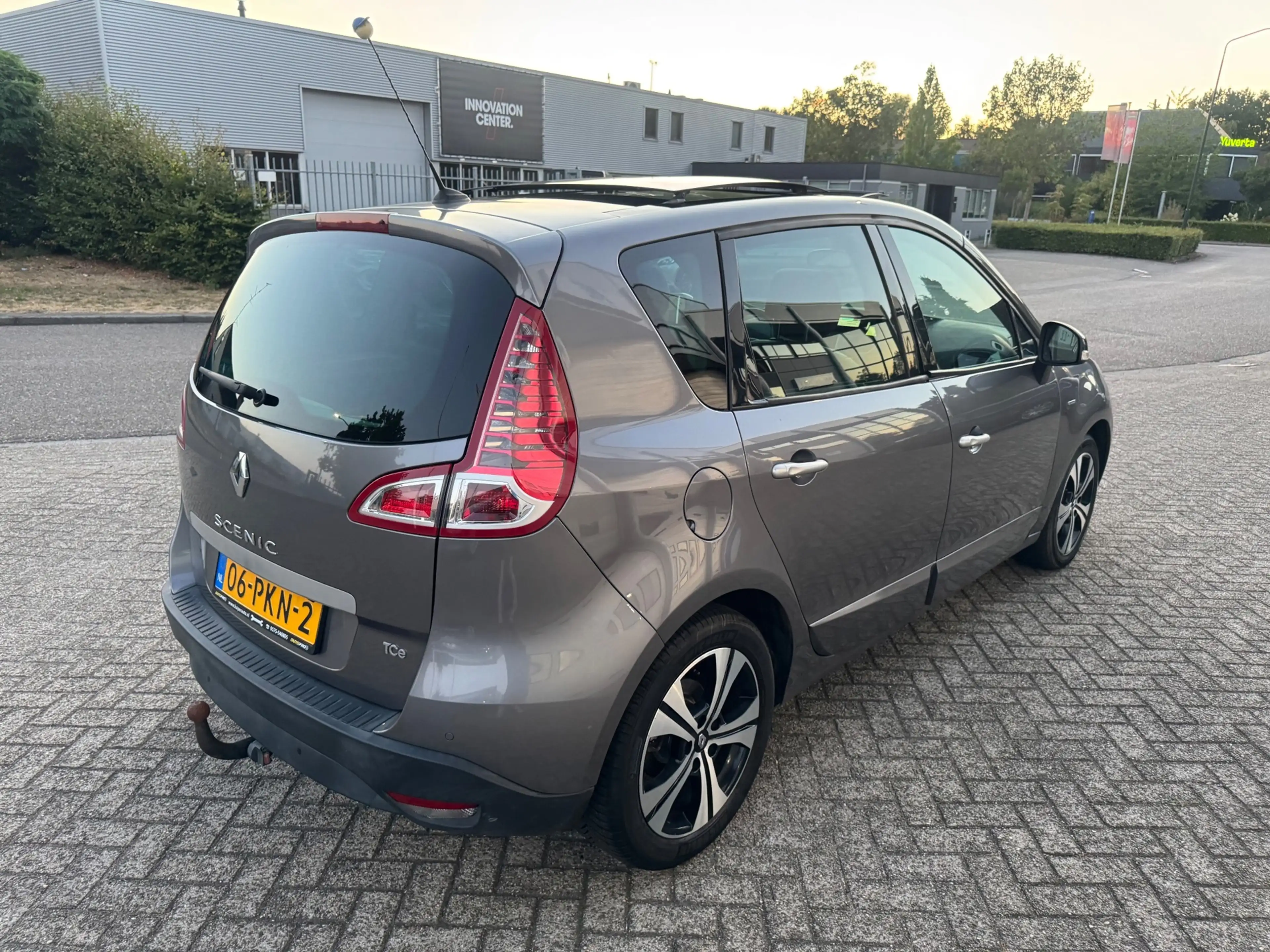 Renault Scenic 1.4 TCe Bose Camera,Panodak,Trkhaak — photo 5