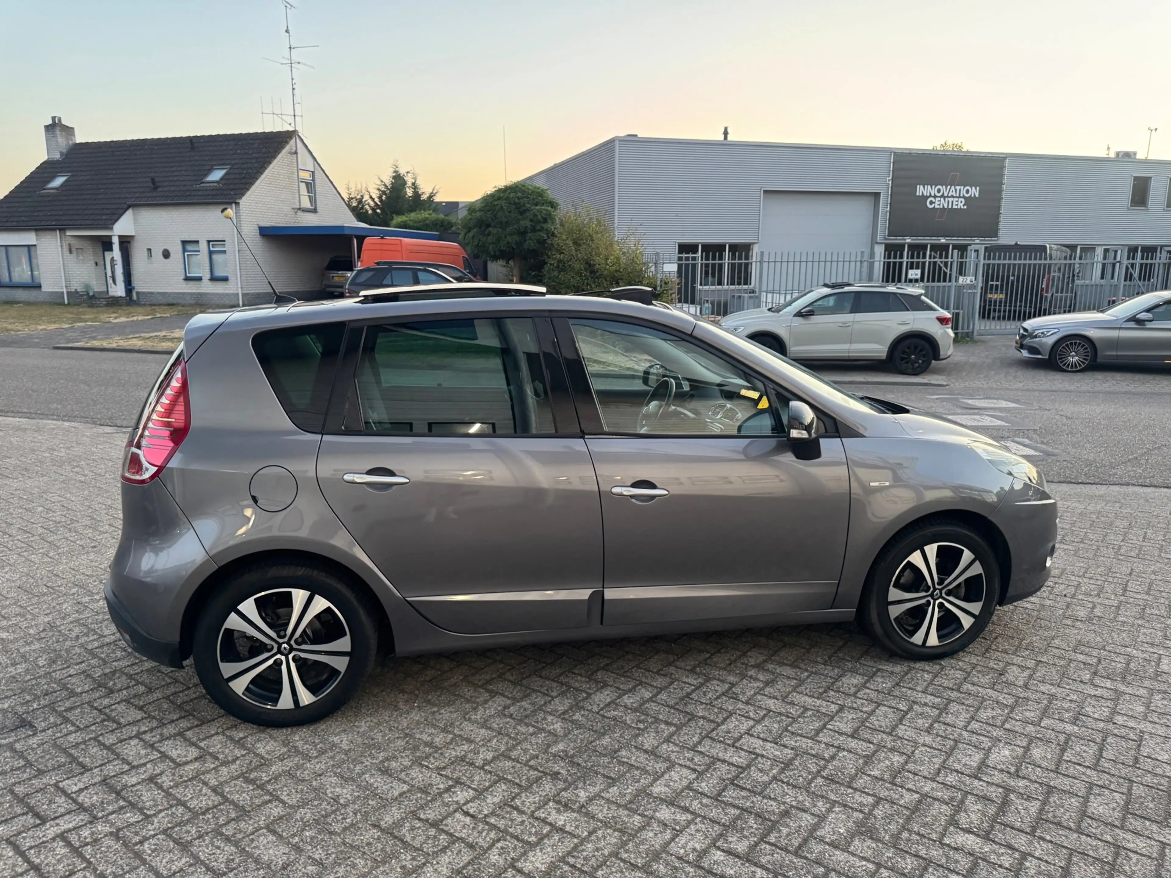 Renault Scenic 1.4 TCe Bose Camera,Panodak,Trkhaak — photo 8