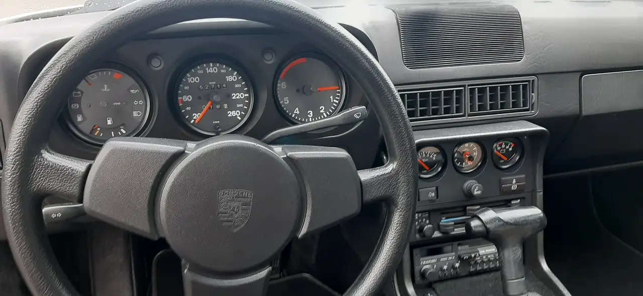 Porsche 924 2.5 S, foto 5