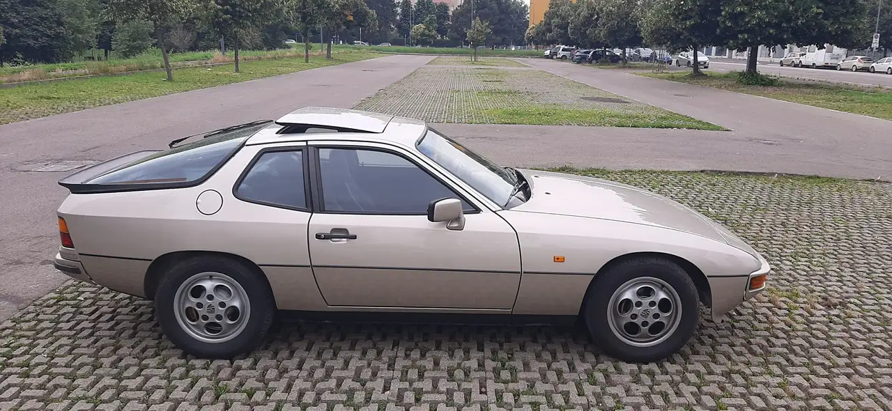 Porsche 924 2.5 S, foto 11
