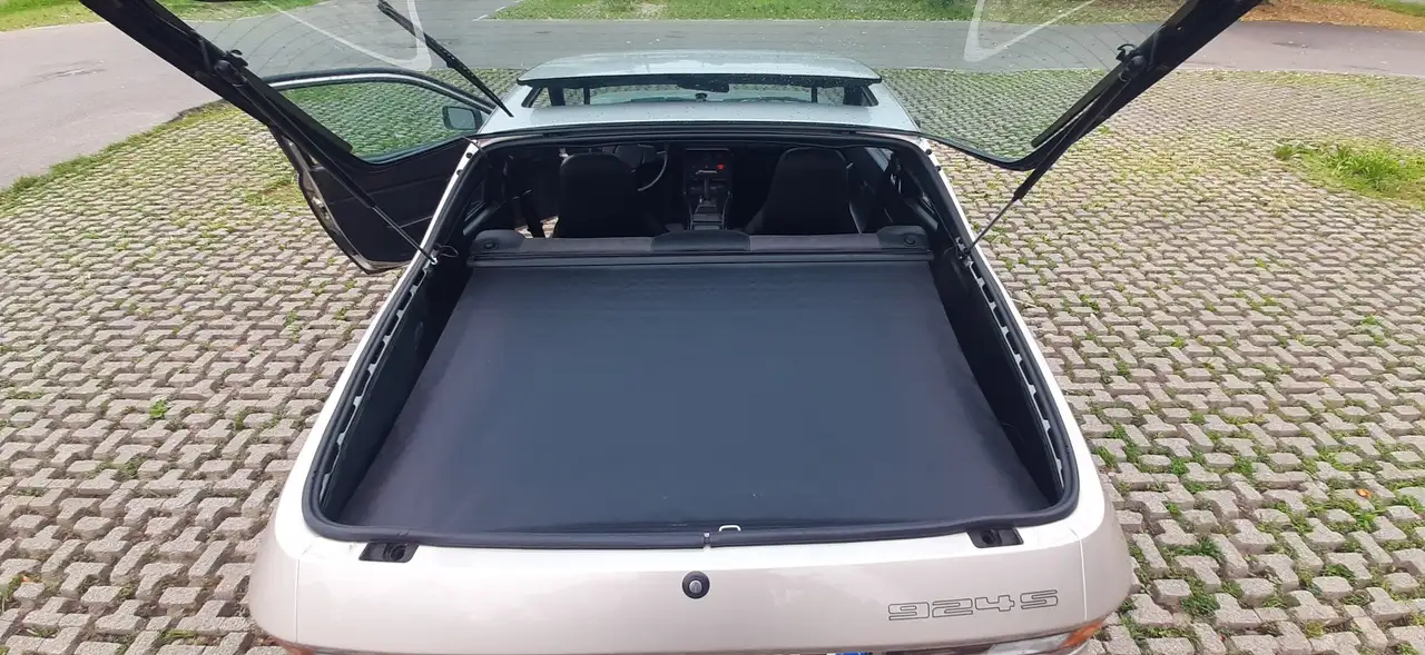 Porsche 924 2.5 S, foto 7