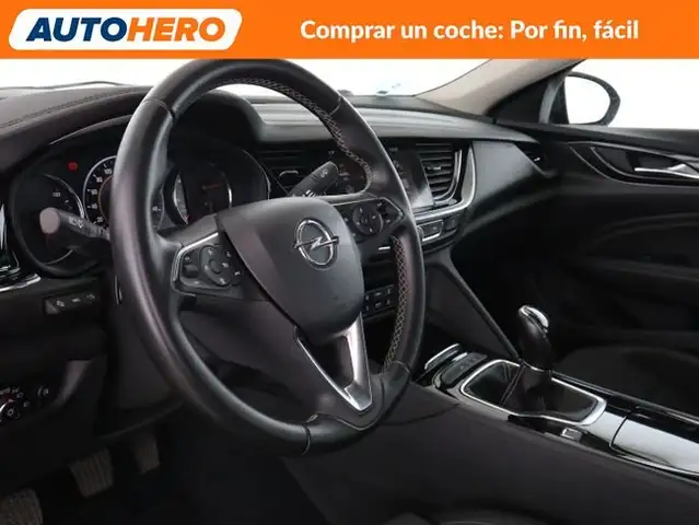 Opel Insignia view 12