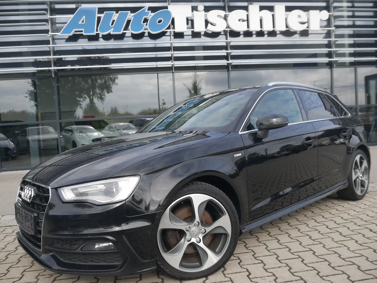 Audi A3 S line Selection ambition NAVI Xenon PDC MMI DSP Schwarz - 1