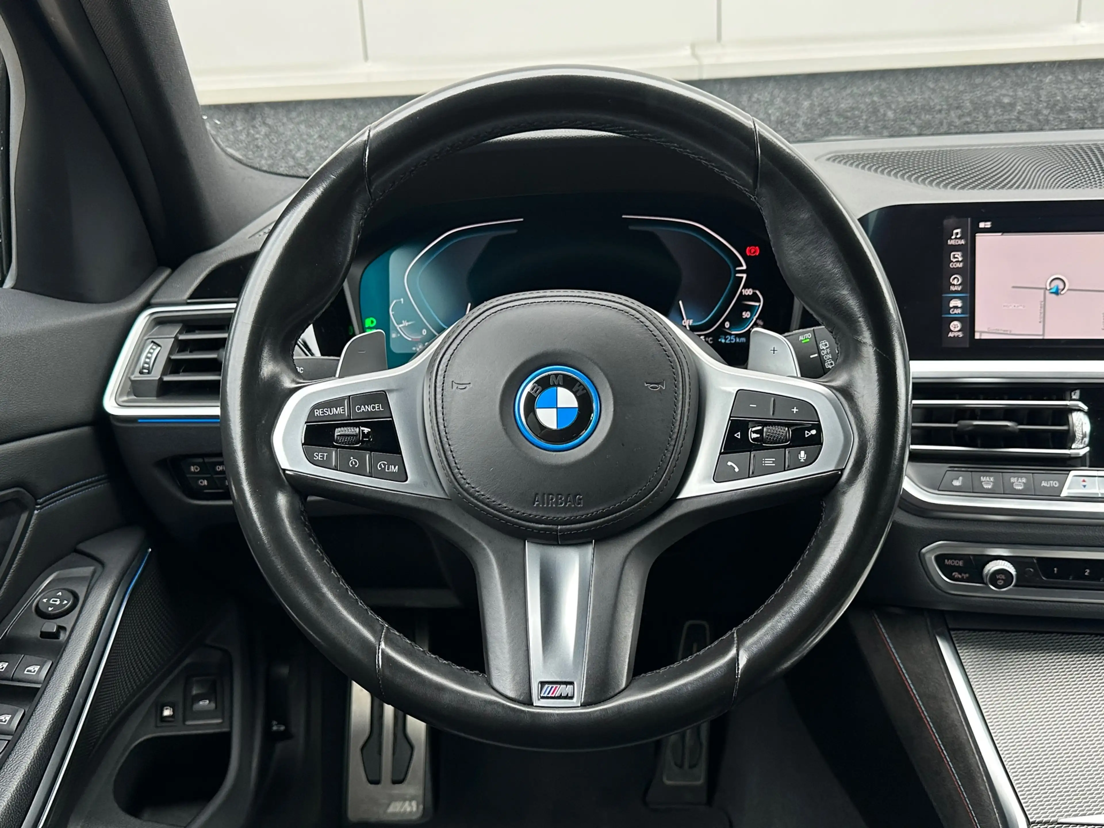 BMW 330 3-serie Touring 330e M-sport 20'' Keyless Trekhaak — photo 14