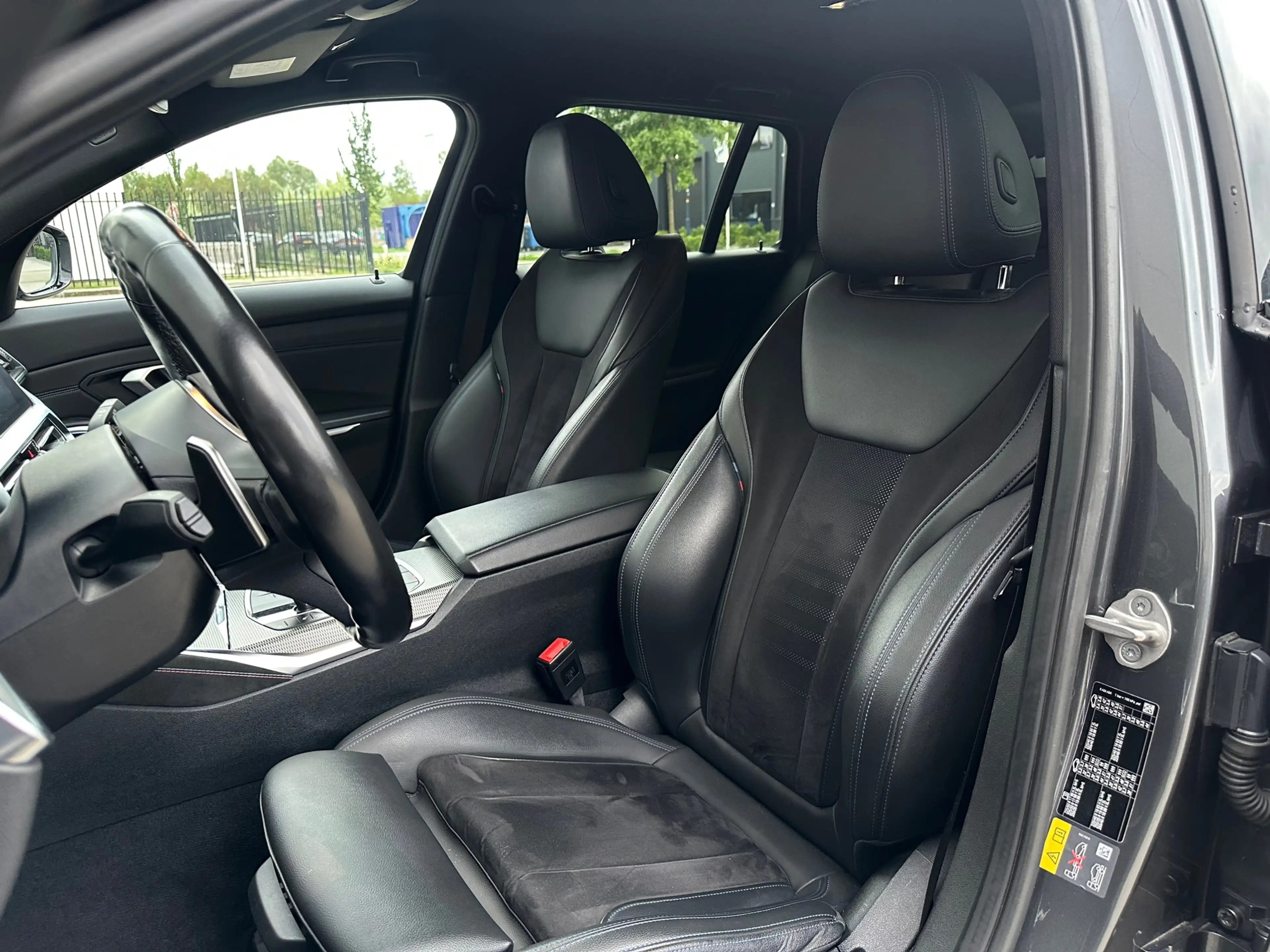 BMW 330 3-serie Touring 330e M-sport 20'' Keyless Trekhaak — photo 4