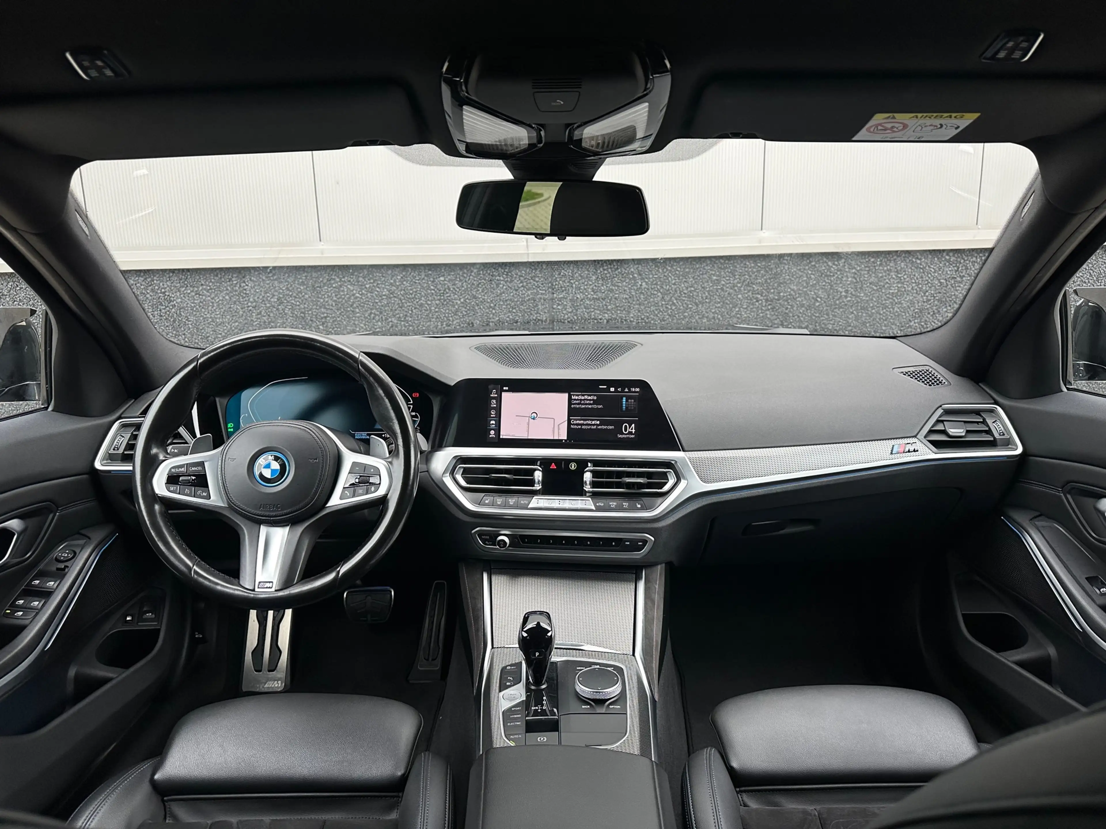 BMW 330 3-serie Touring 330e M-sport 20'' Keyless Trekhaak — photo 3