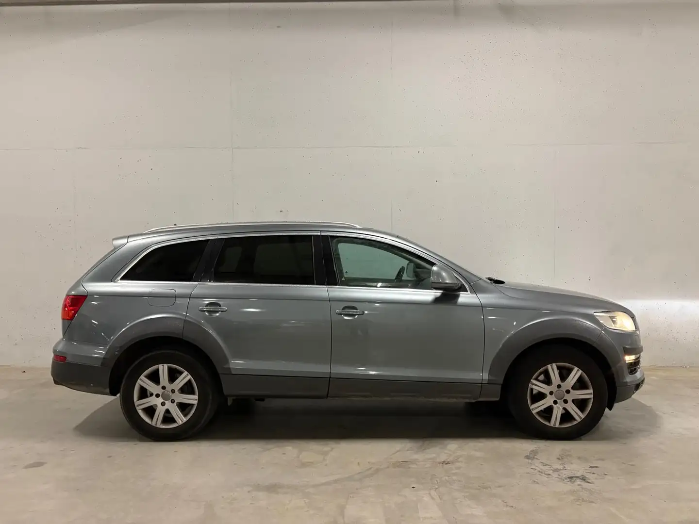 Audi Q7 3.6 FSI quattro 5+2 Pano Leer Automaat 7persoons C Gris - 2