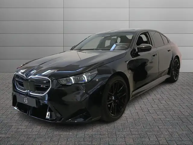 BMW M5 4.4 727cv auto