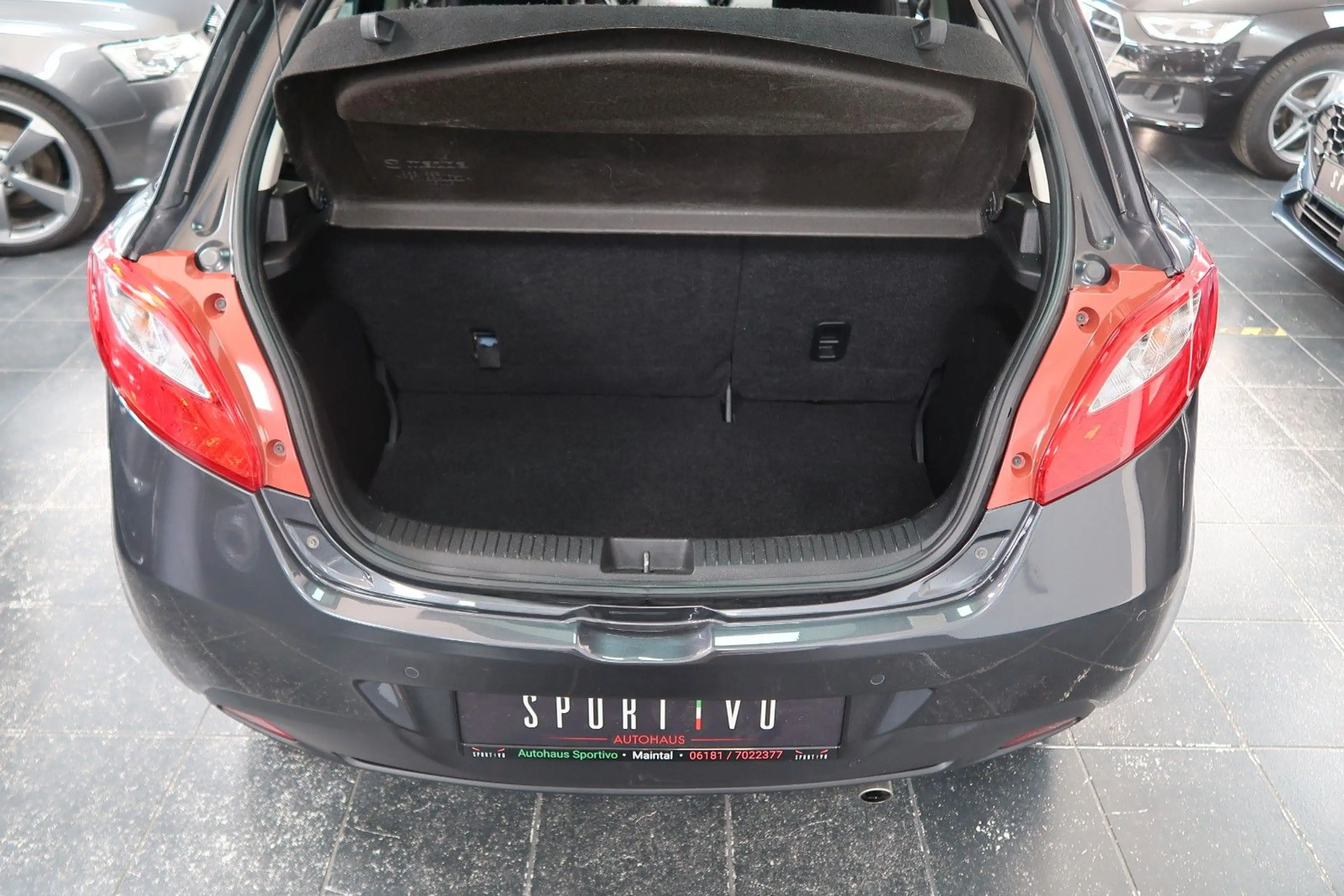 Mazda 2 Lim. 1.3 Kenko*Klima*Shz*Tüv*Service Neu*Top — photo 13