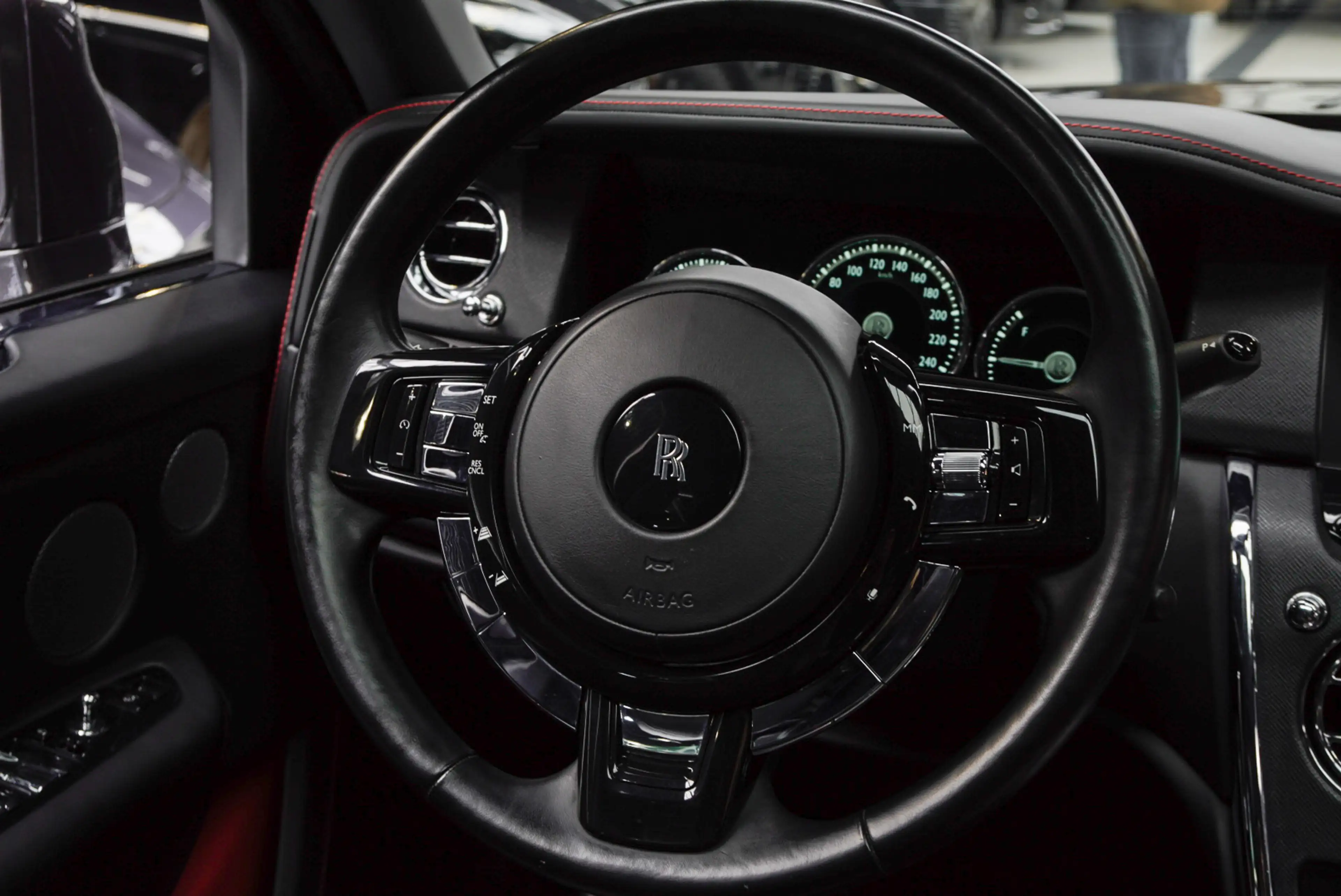 Rolls-Royce Cullinan 6.75 V12 Panodak Leer Navi 360° ACC PDC Massage Me — photo 29