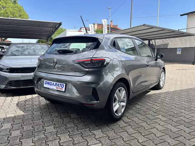 Renault Clio view 3