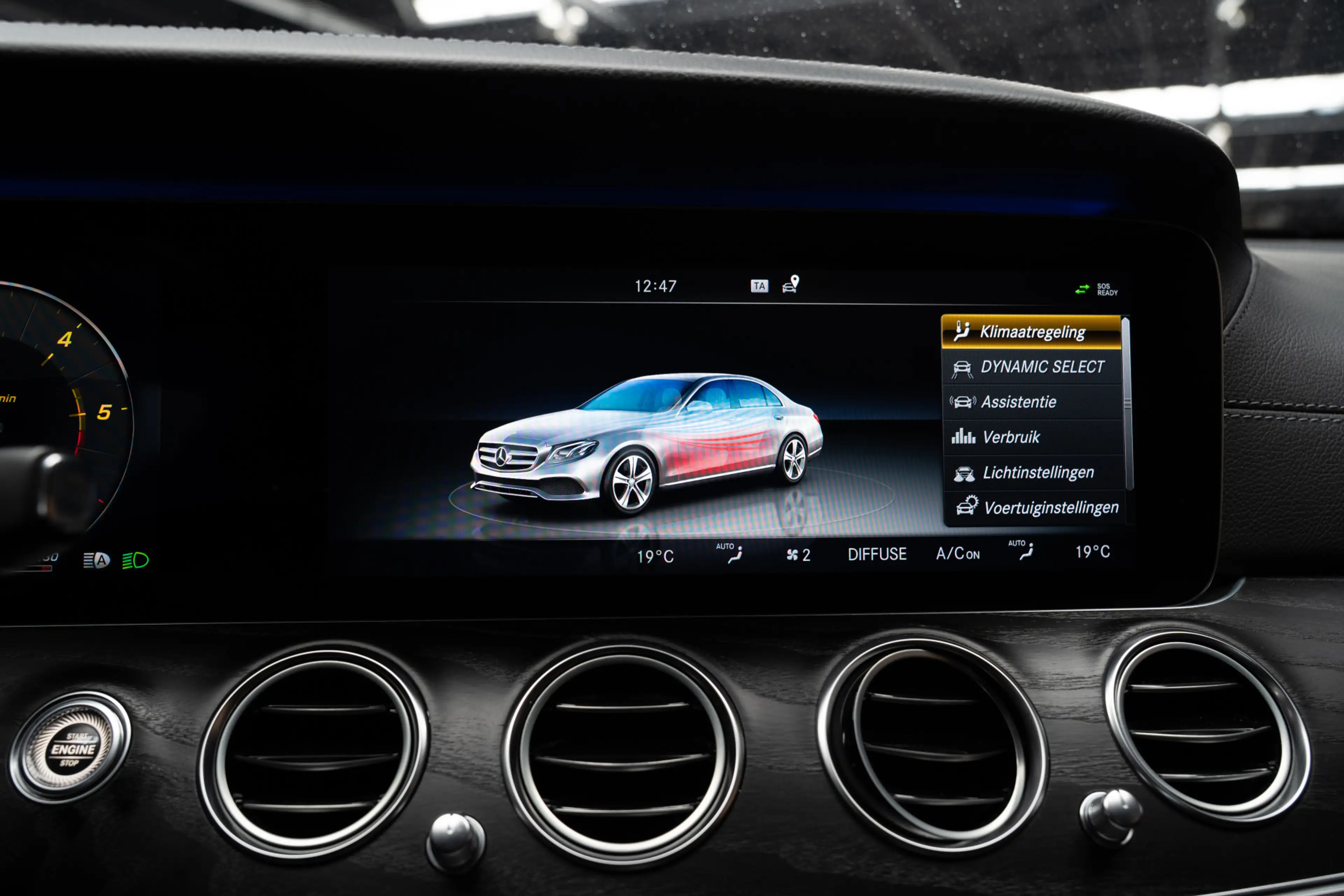 Mercedes-Benz E 350 d AMG Panodak Leer 360° Burmester Navi Softclose D — photo 15