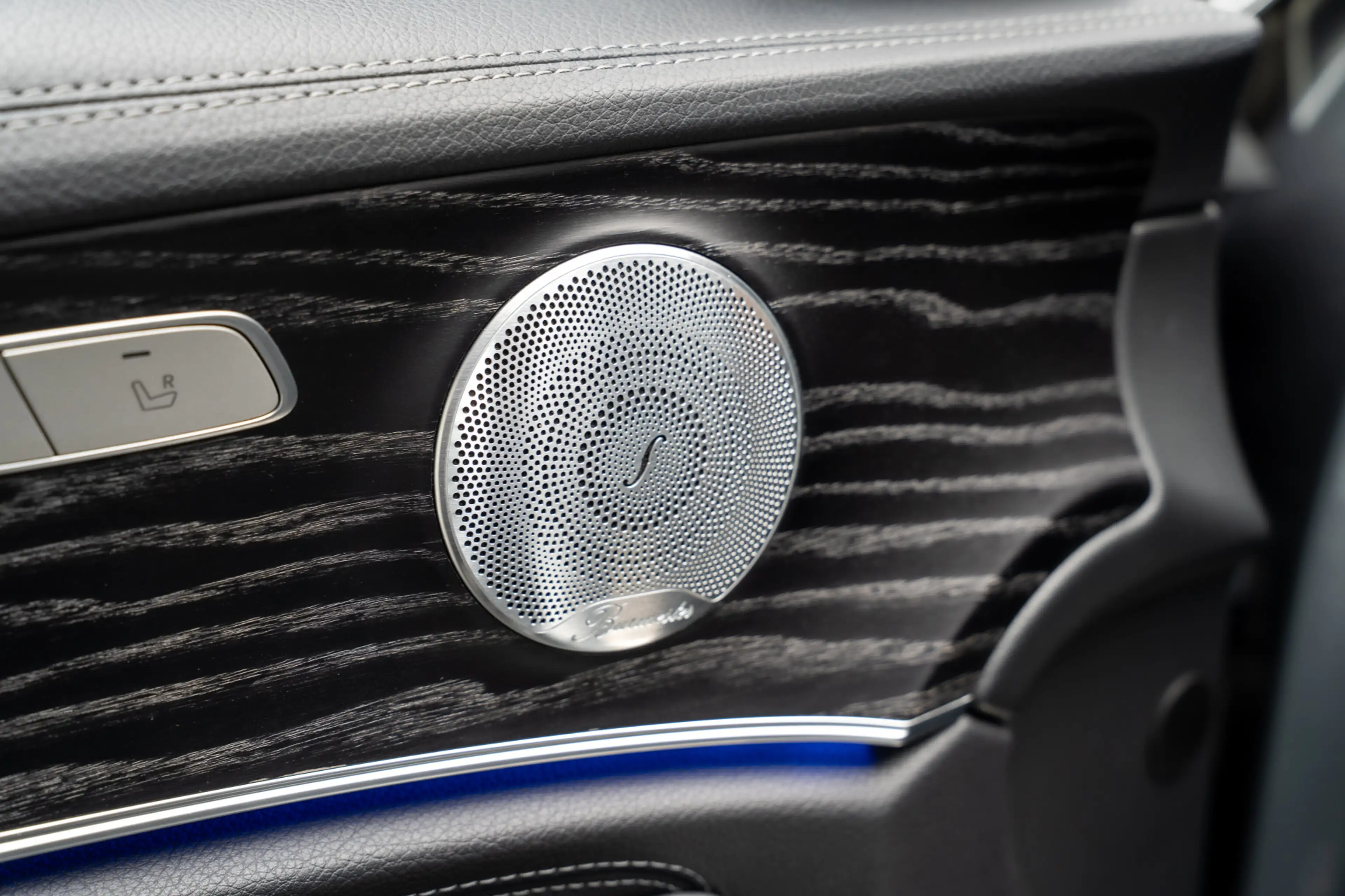 Mercedes-Benz E 350 d AMG Panodak Leer 360° Burmester Navi Softclose D — photo 18