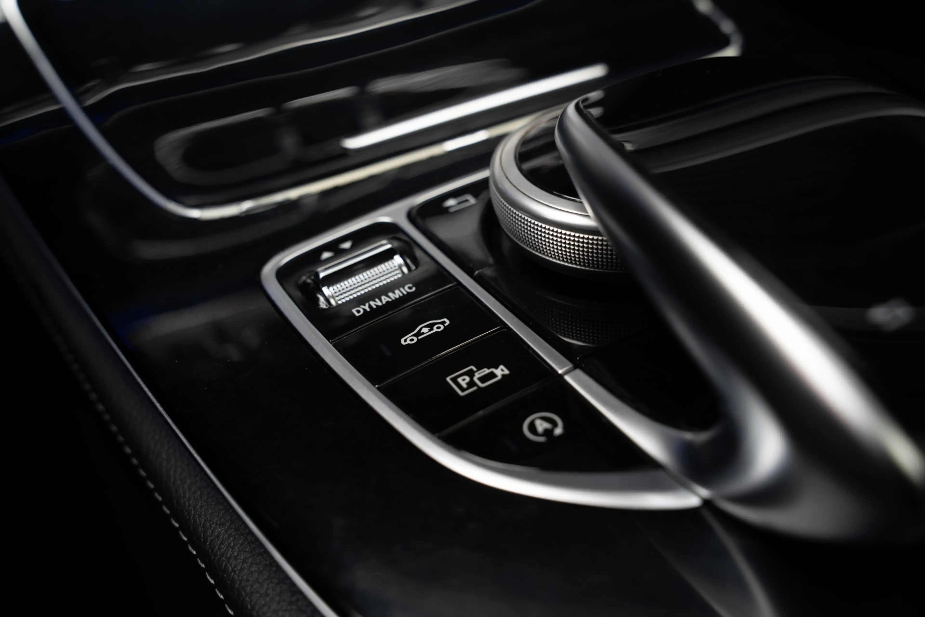 Mercedes-Benz E 350 d AMG Panodak Leer 360° Burmester Navi Softclose D — photo 26