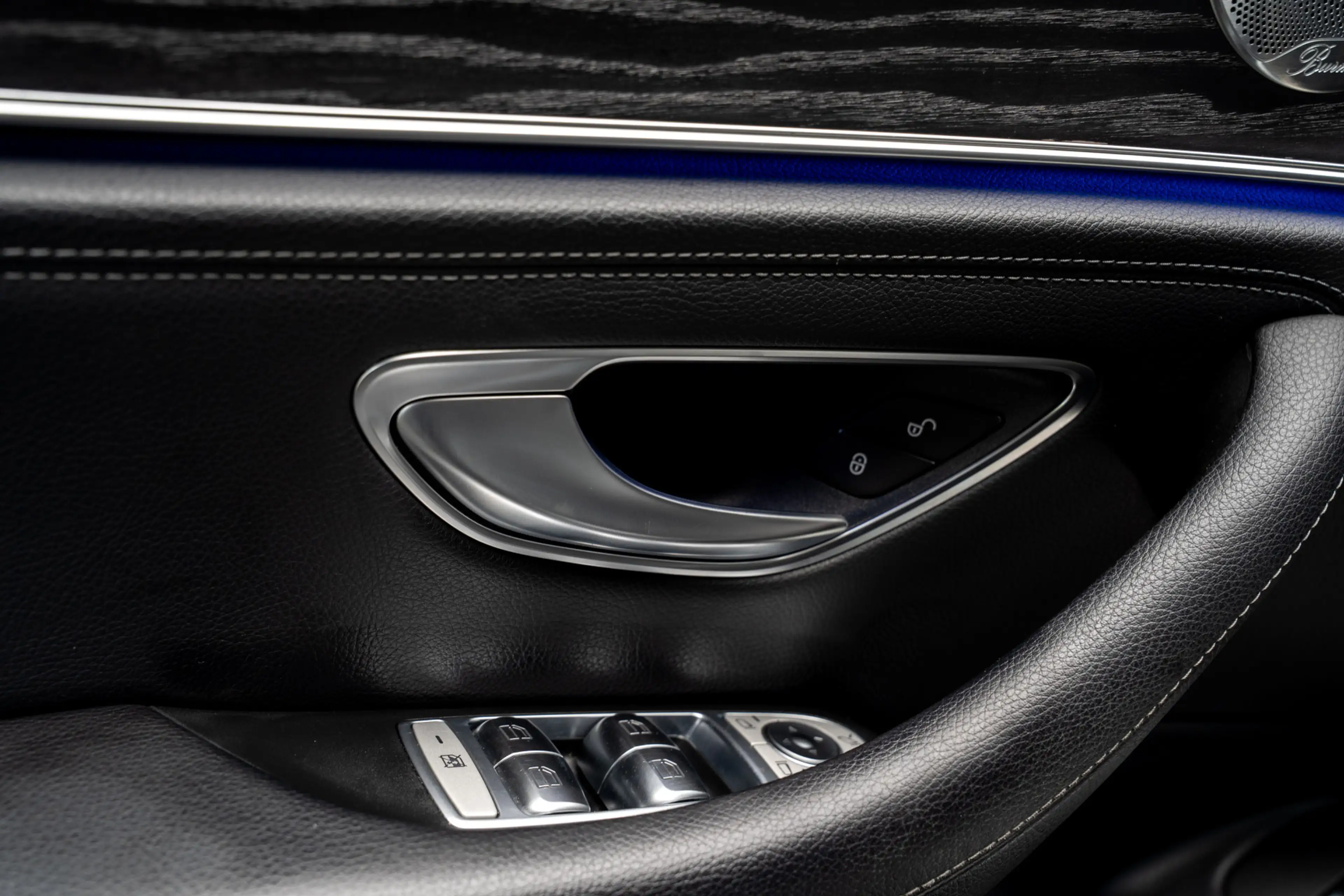 Mercedes-Benz E 350 d AMG Panodak Leer 360° Burmester Navi Softclose D — photo 31