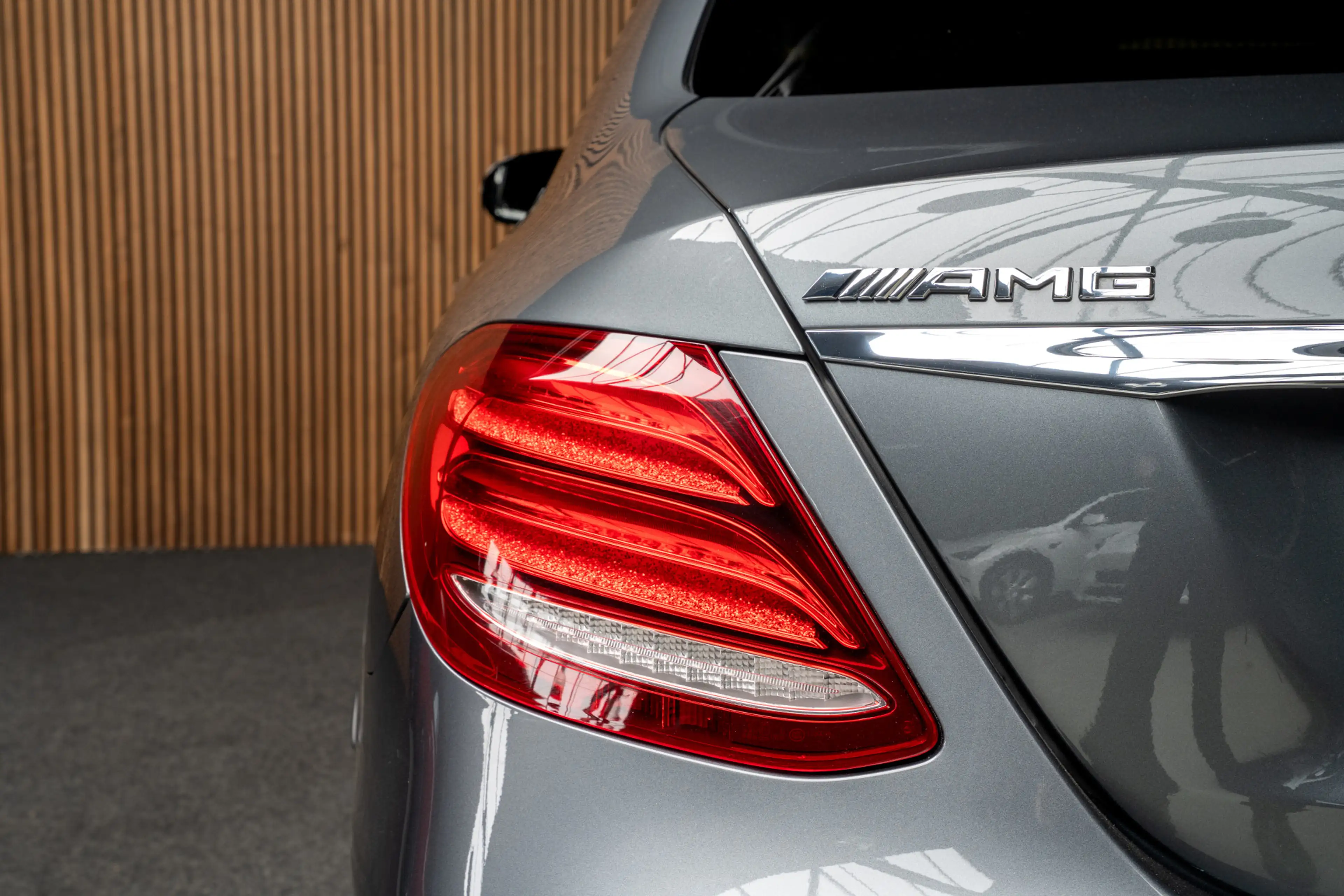 Mercedes-Benz E 350 d AMG Panodak Leer 360° Burmester Navi Softclose D — photo 34