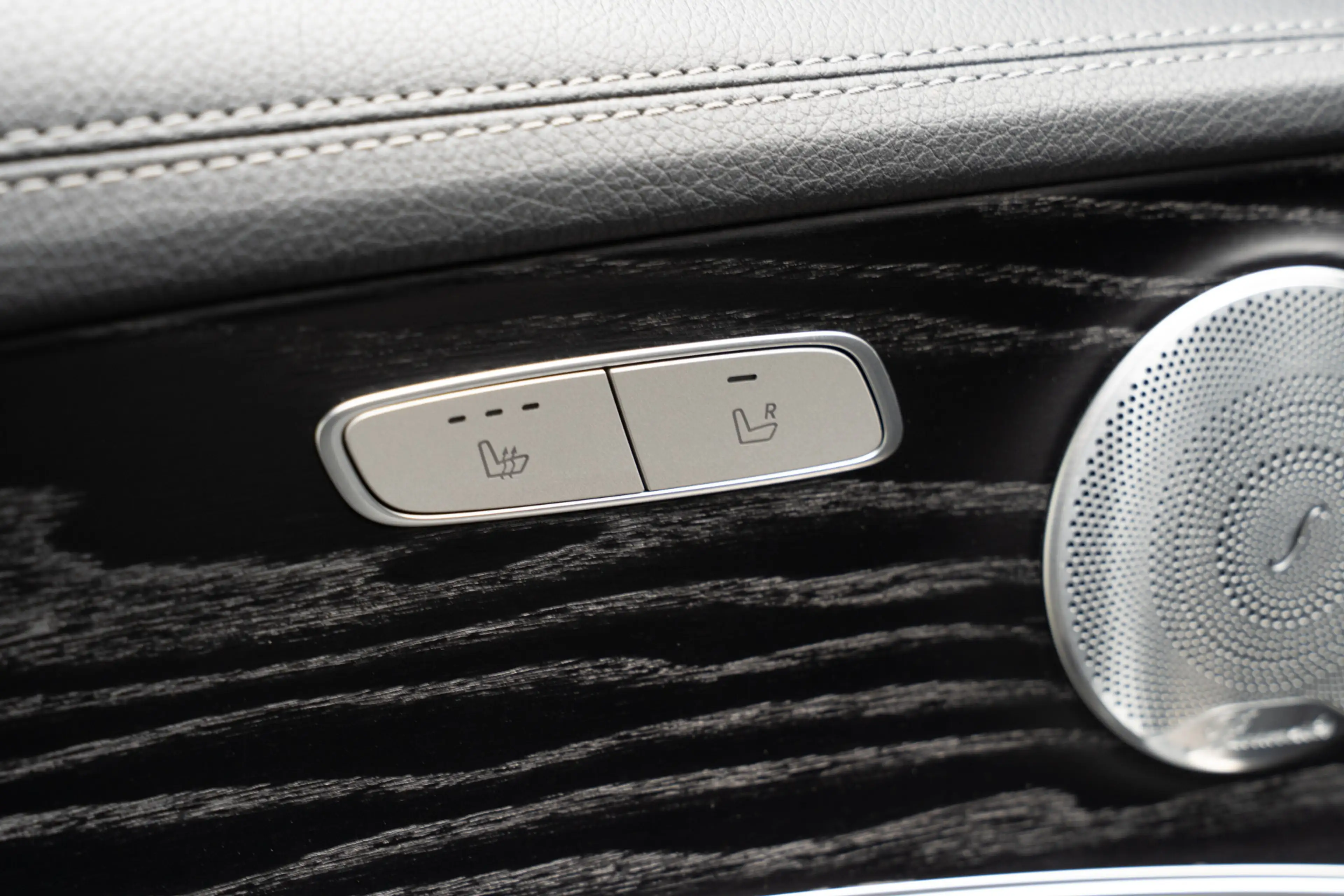 Mercedes-Benz E 350 d AMG Panodak Leer 360° Burmester Navi Softclose D — photo 19
