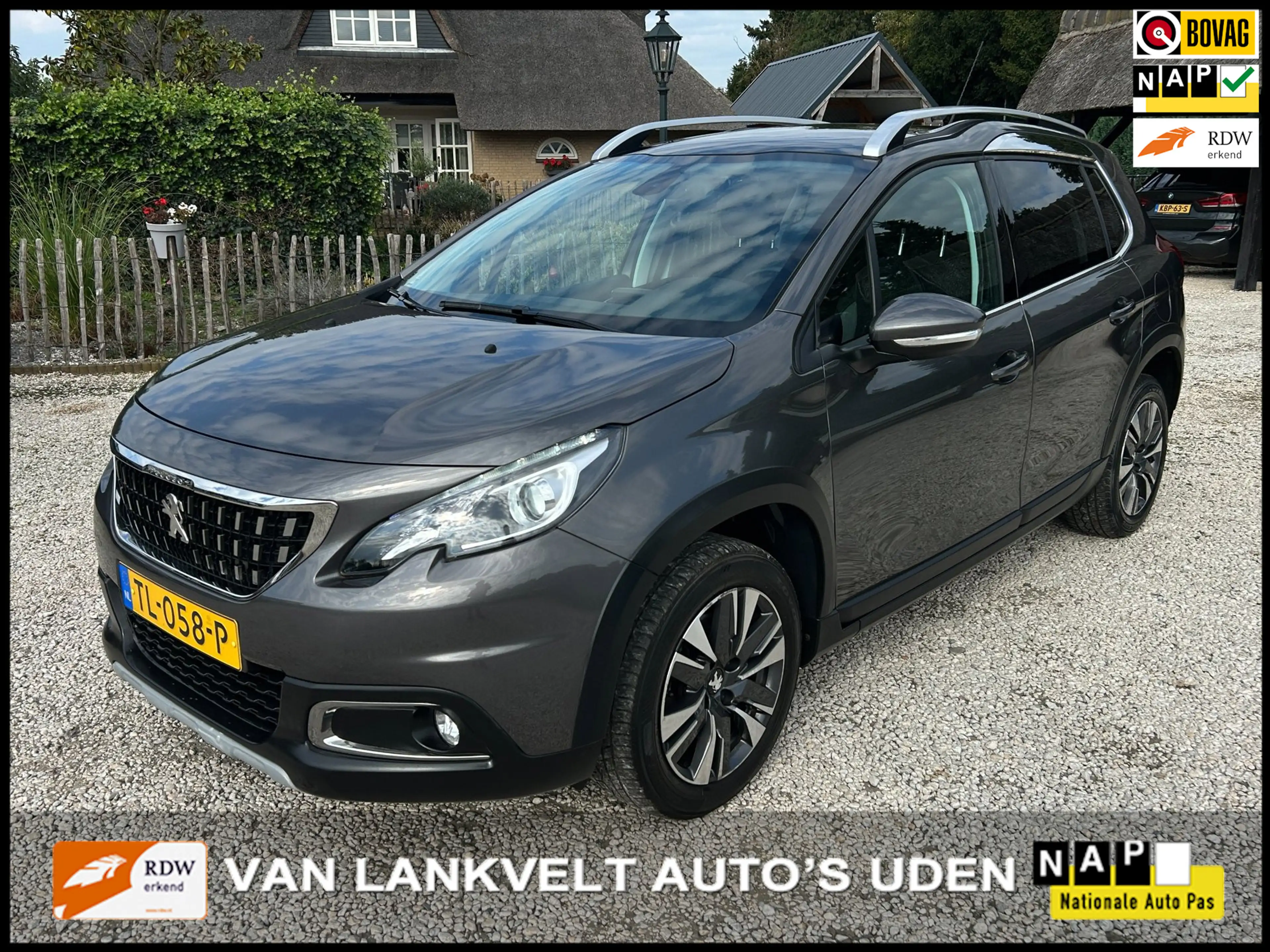Peugeot 2008 1.2 PureTech Allure Ecc, Panorama.Cruise