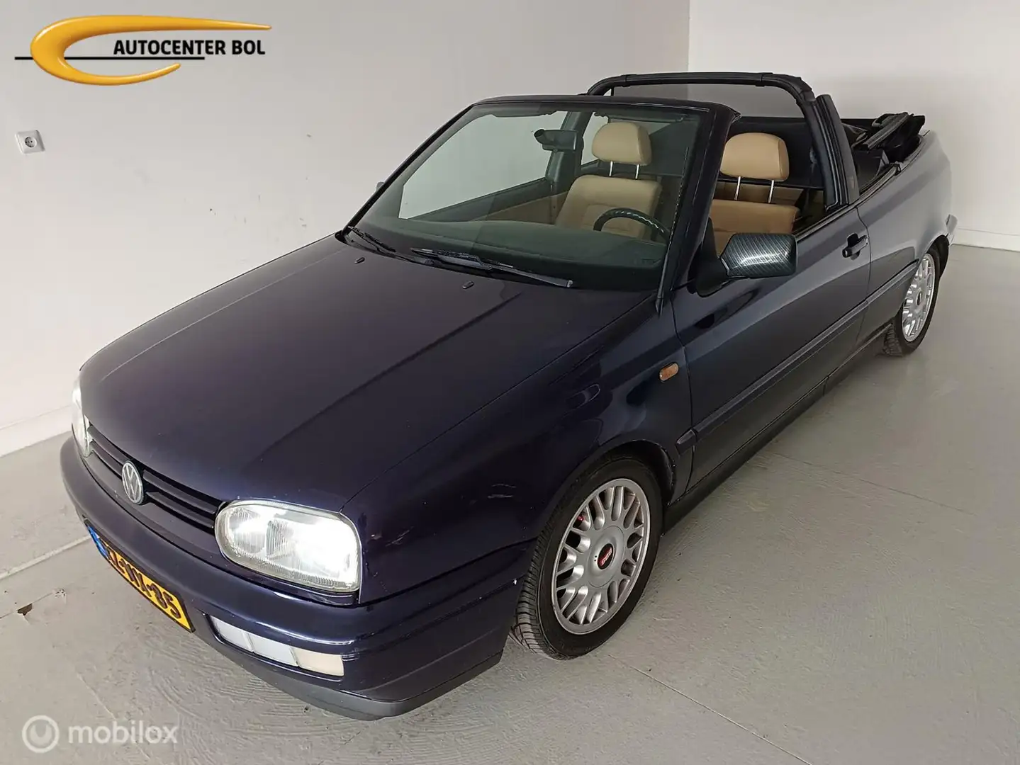 Volkswagen Golf Cabriolet 1.8 Blauw - 1