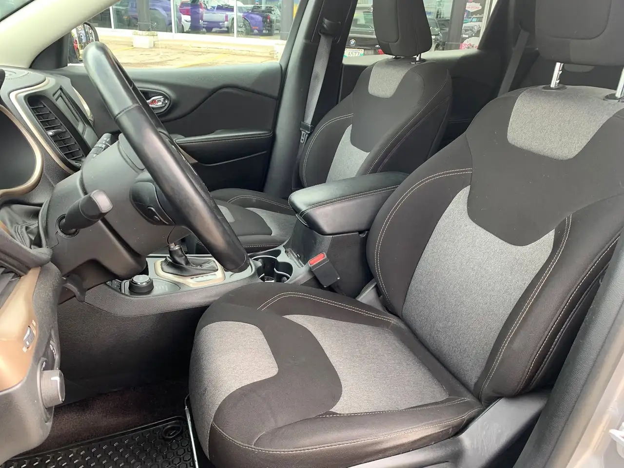 Jeep Cherokee fotografie Jeep Cherokee