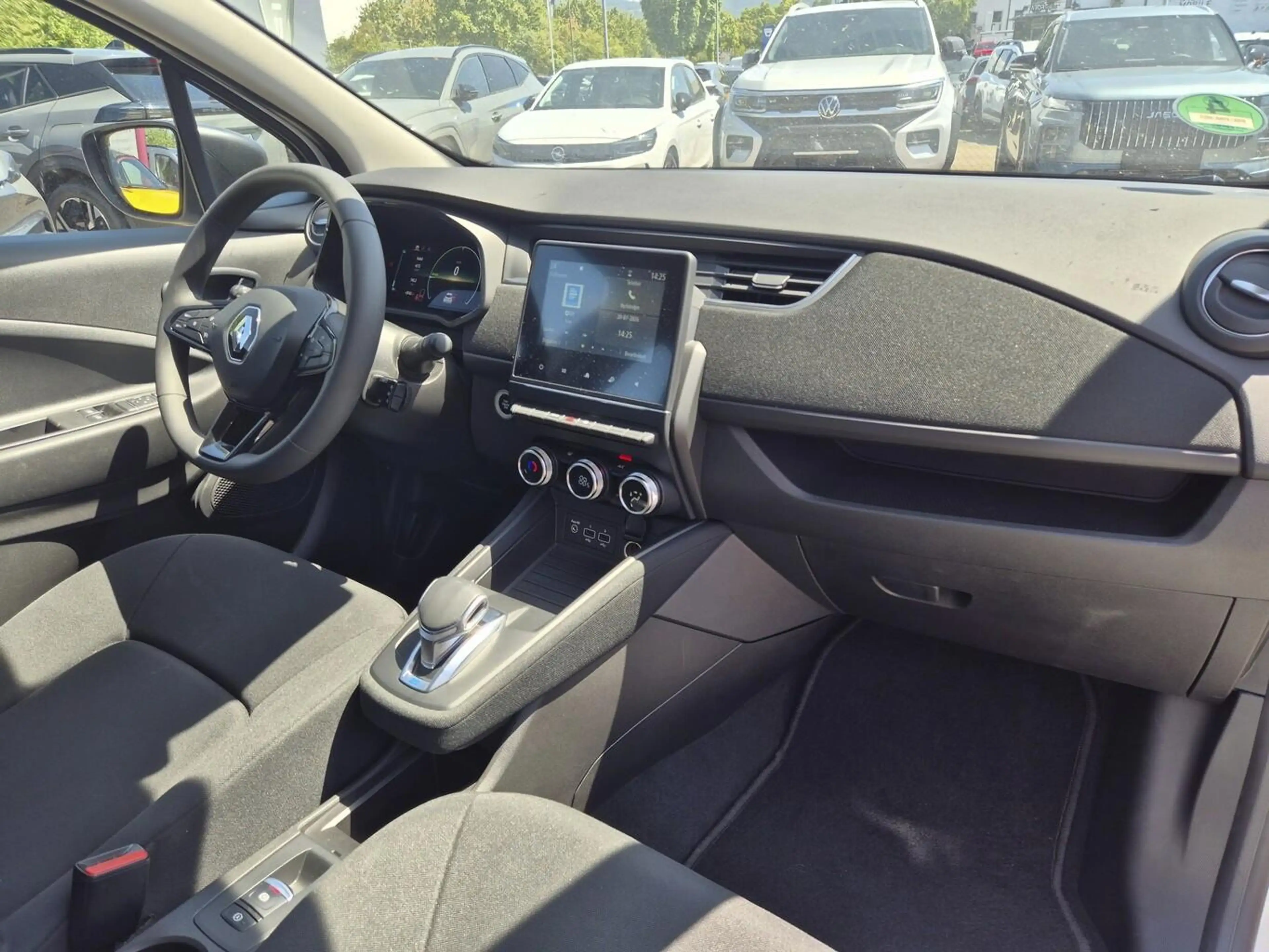 Renault ZOE ZE50 R110 Life Kauf-Bat LED CCS Temp CarPlay — photo 5