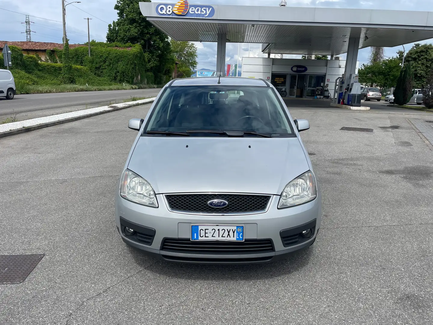 Ford Focus Focus C-Max 2.0 tdci Ghia 136cv Gris - 2