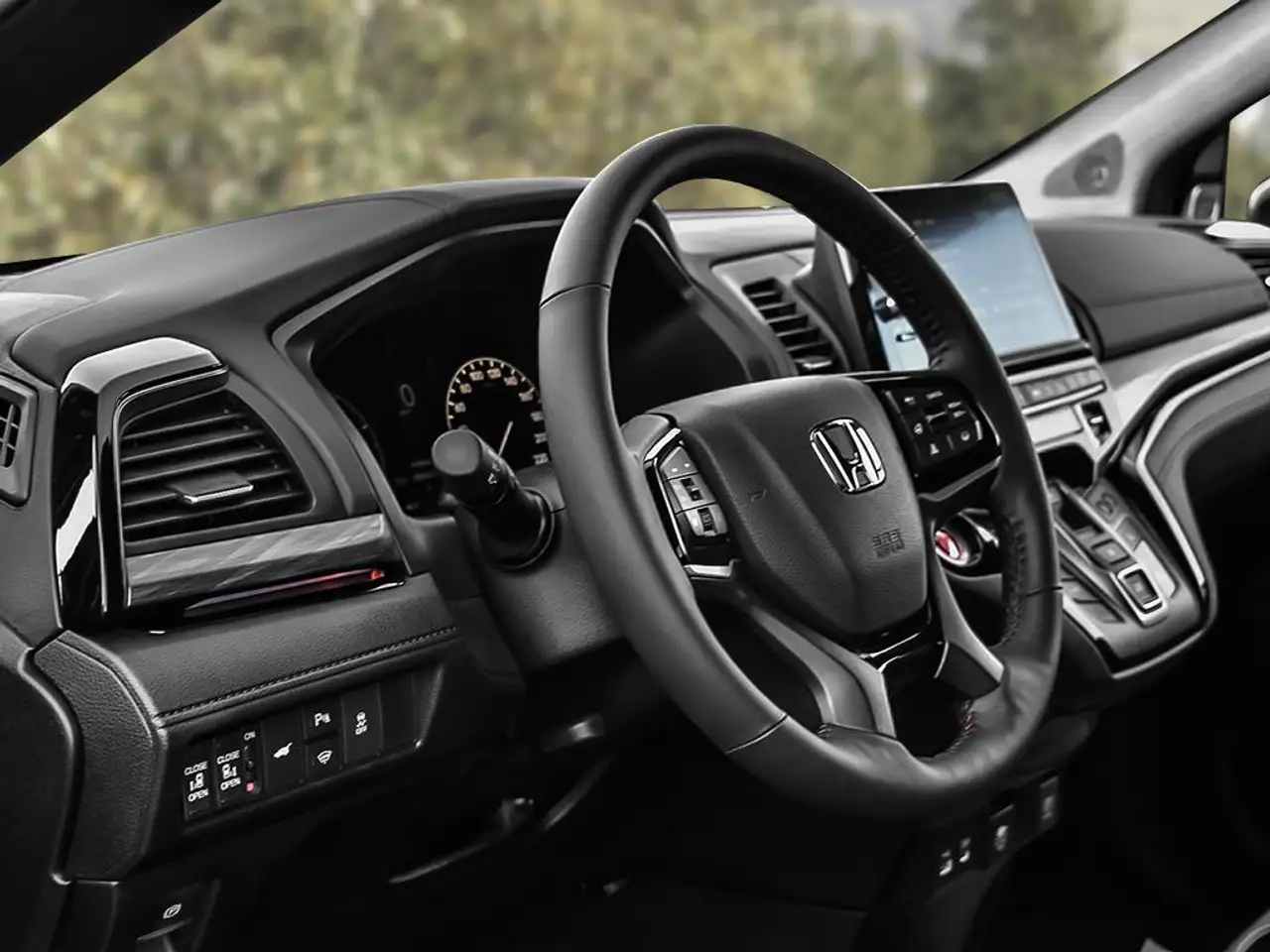 Honda Odyssey снимка Honda Odyssey