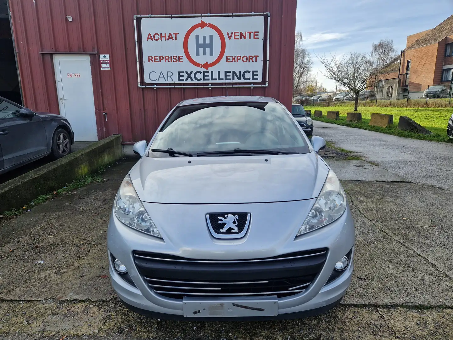 Peugeot 207 207 1.6 HDi Zen 98g FAP Zilver - 1