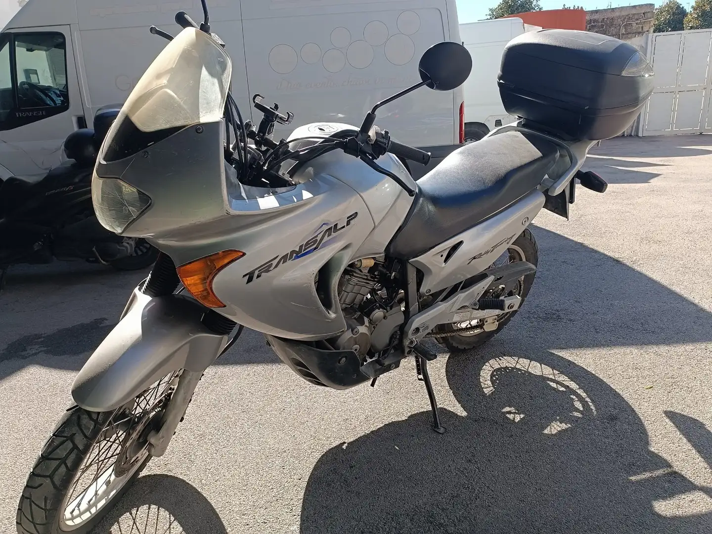 Honda XL 650 Transalp Gris - 2