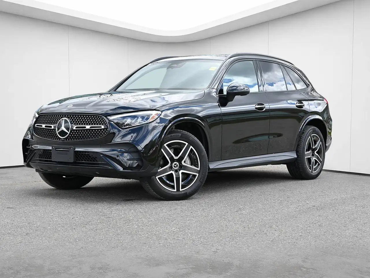 2025 Mercedes-Benz GLC