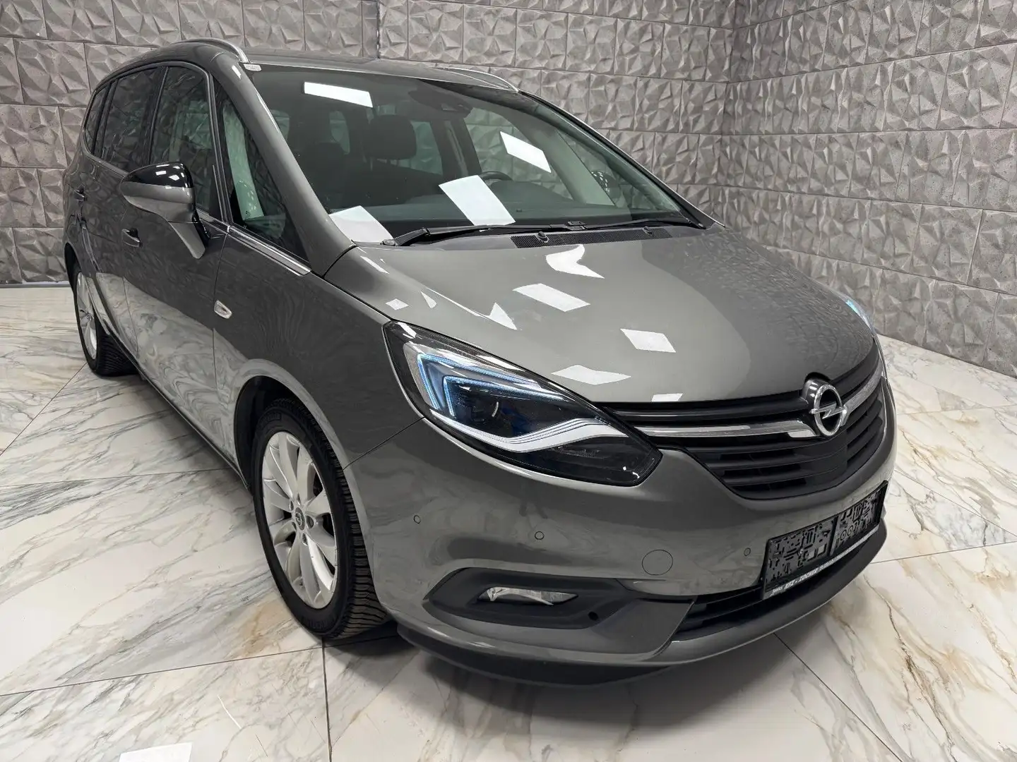 Opel Zafira C Innovation *Leder-Aut.-Navi-Kamera* Grau - 1