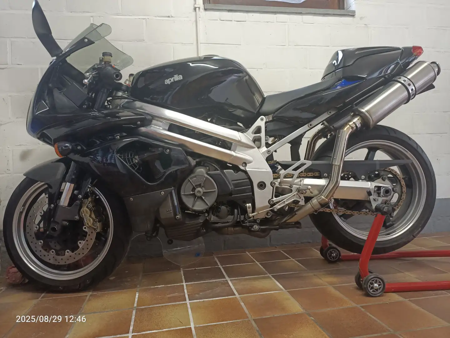 Aprilia SL 1000 Zwart - 2