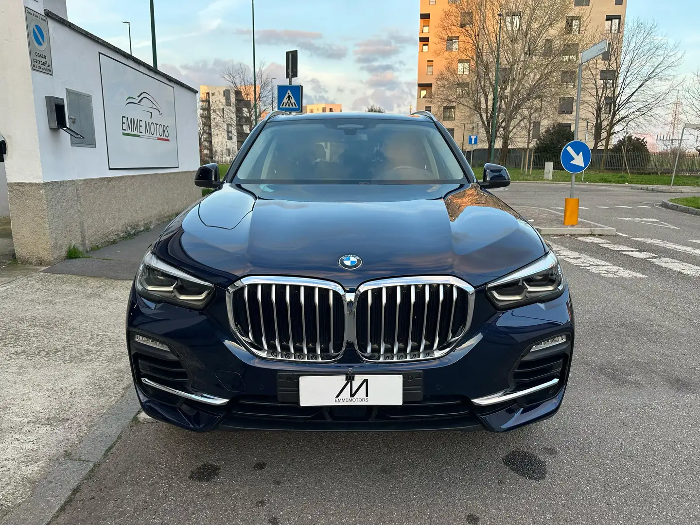 BMW X5 xdrive45e PHEV BUSINESS – AUT/NAV/CAMERA/PDC/LED Azul - 2