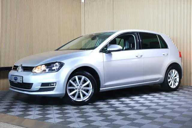 Volkswagen Golf view 9