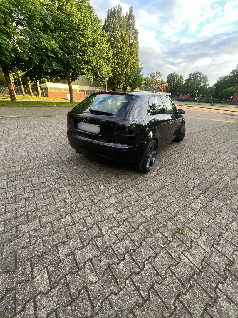 Audi A3 Schwarz - 2