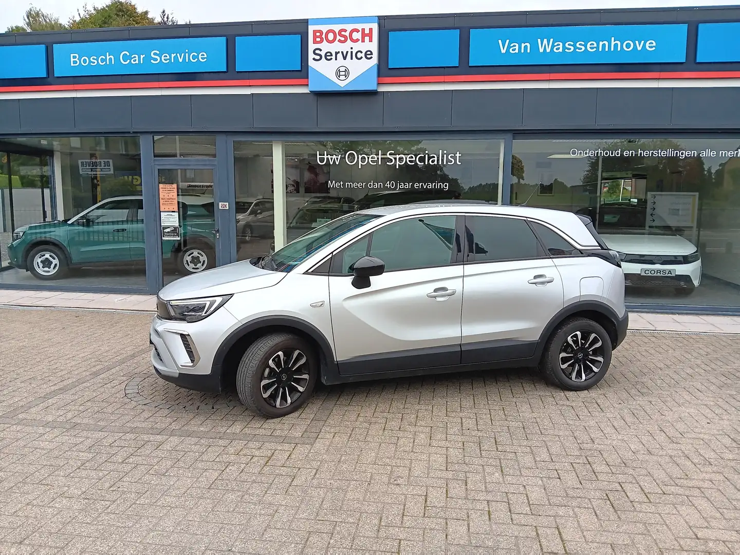 Opel Crossland Crossland 1.2 Ultimate 110 PK Nav Dab **OVERNAME** Zilver - 1