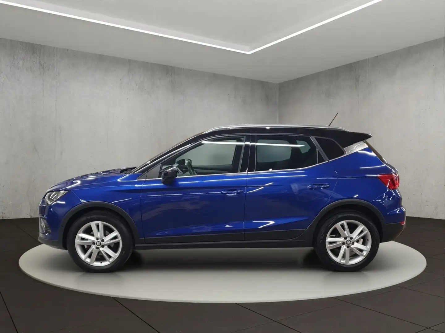 SEAT Arona FR Blau - 2