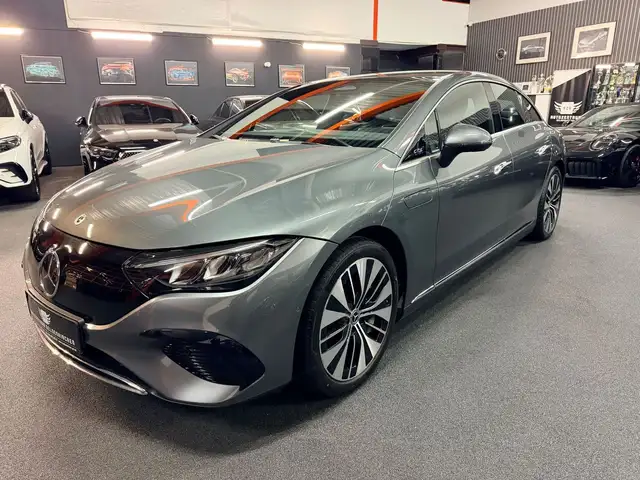 Mercedes-Benz EQE 300 Electric Art DISTR/LED/MEMORY/HA-LENK/AH