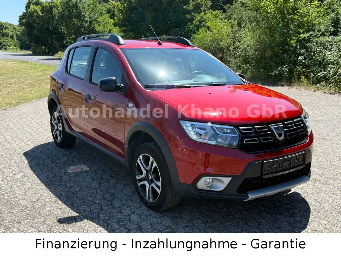 Dacia Sandero II Stepway Celebration AUTOMATIK Rot - 1