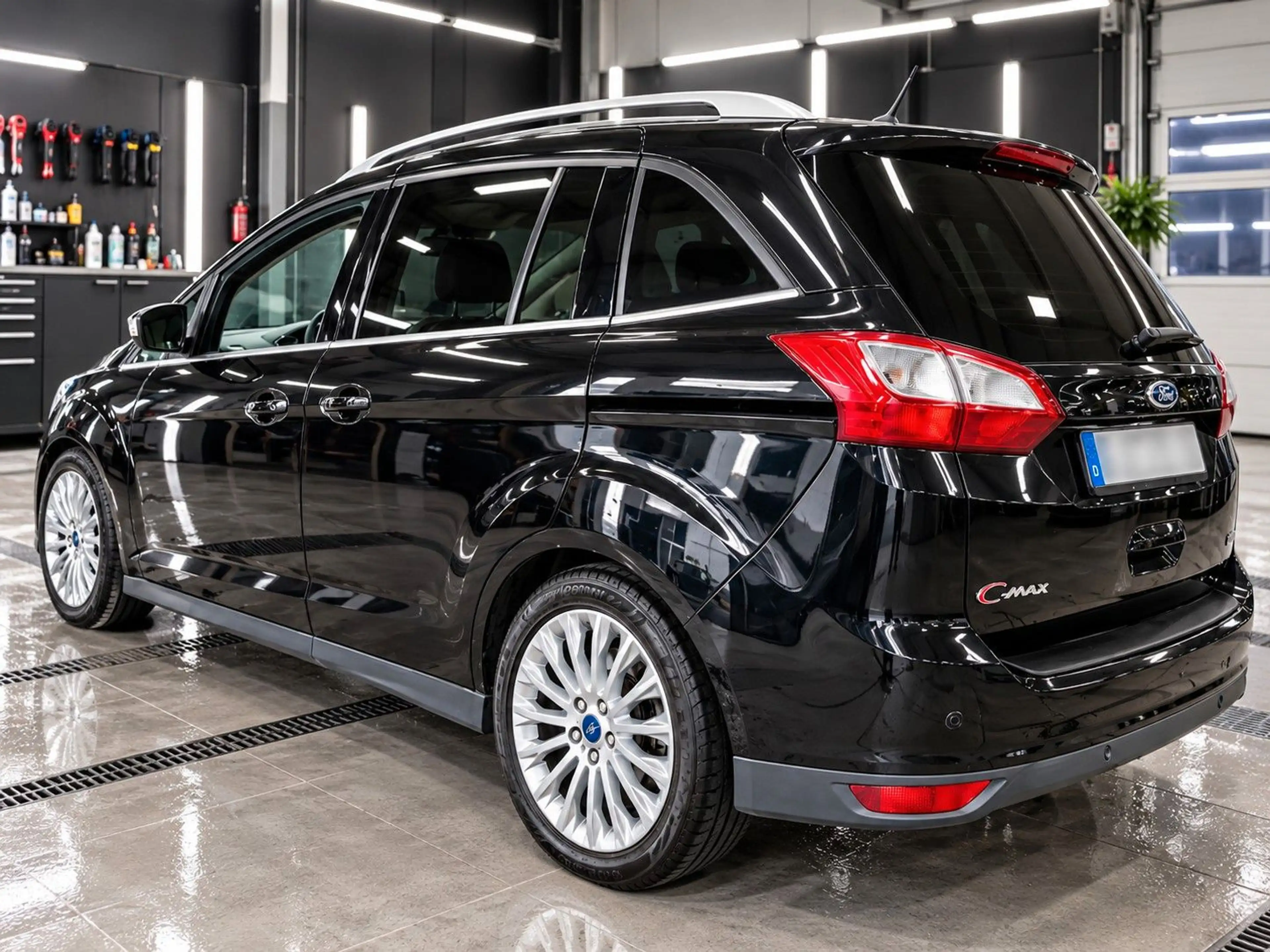 Ford Grand C-Max Grand C-MAX Titanium 1.HAND*SHZ*FSH*NAVI*BIXENON — photo 2