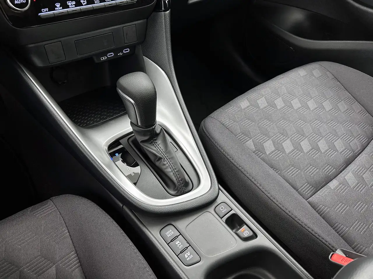 Toyota Yaris 2026 — фото 12