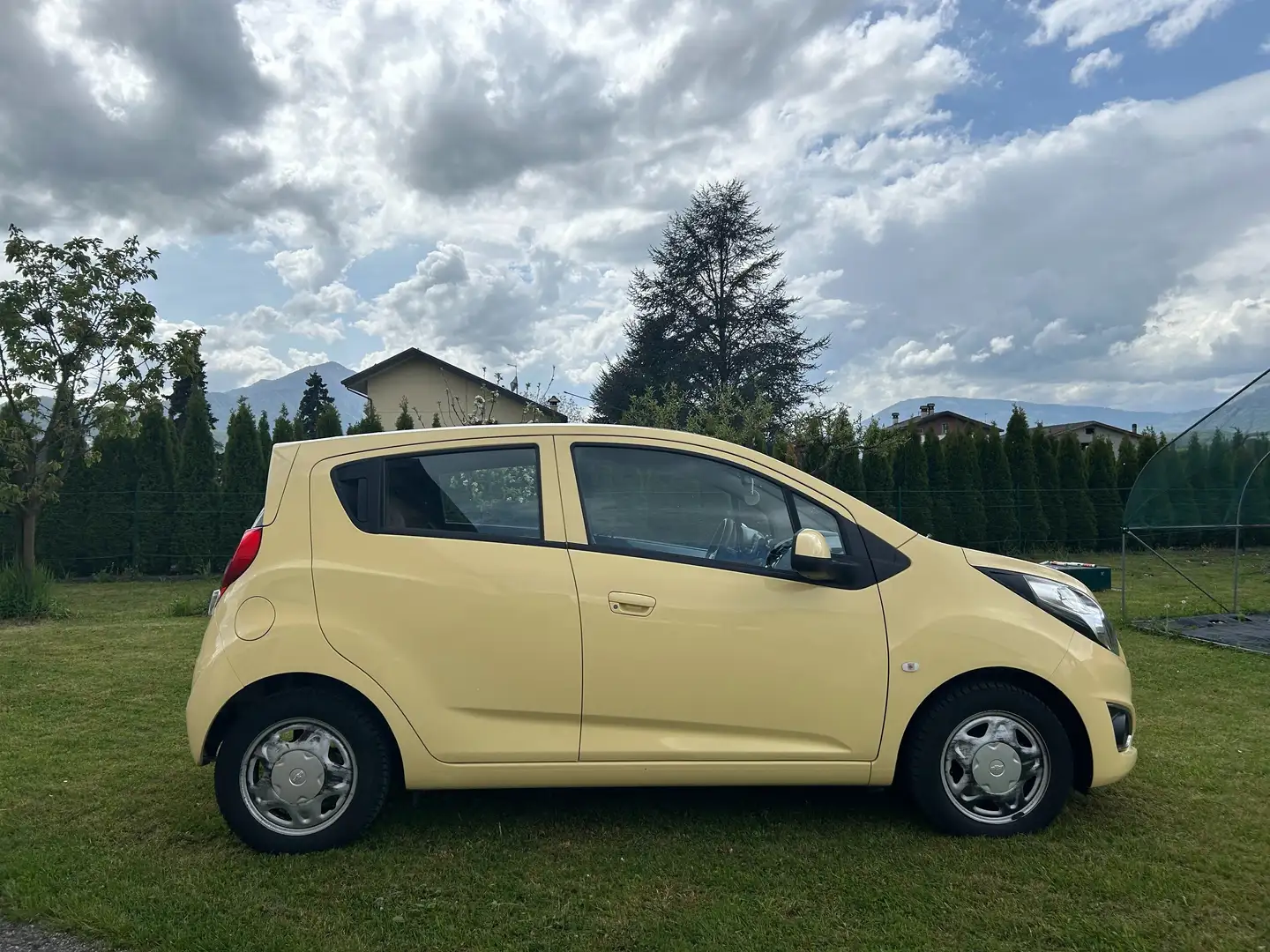 Chevrolet Spark Giallo - 2