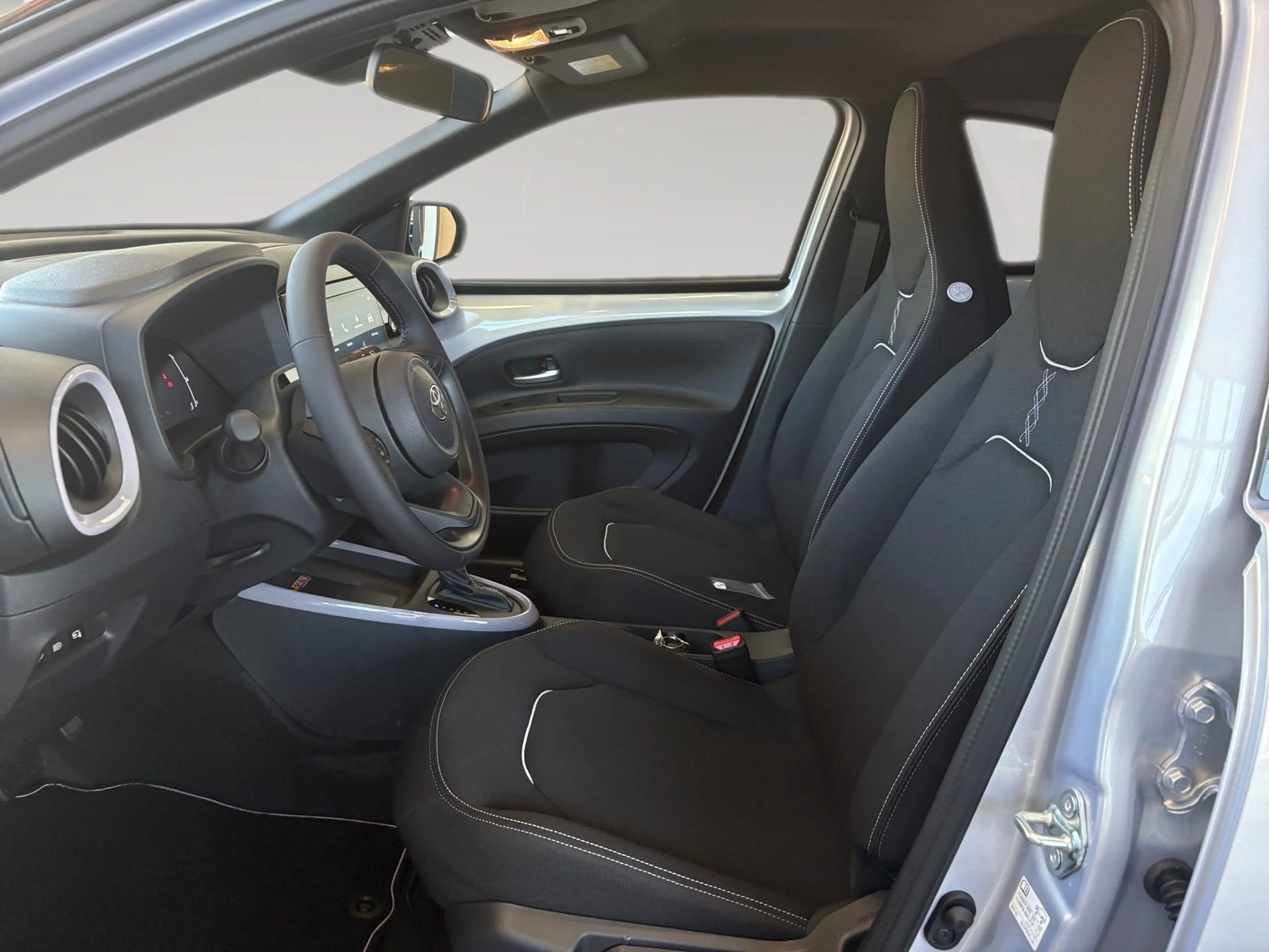 Toyota Aygo X 5-Türer Teamplayer 1.5 l Hybrid Stufenlos — photo 7