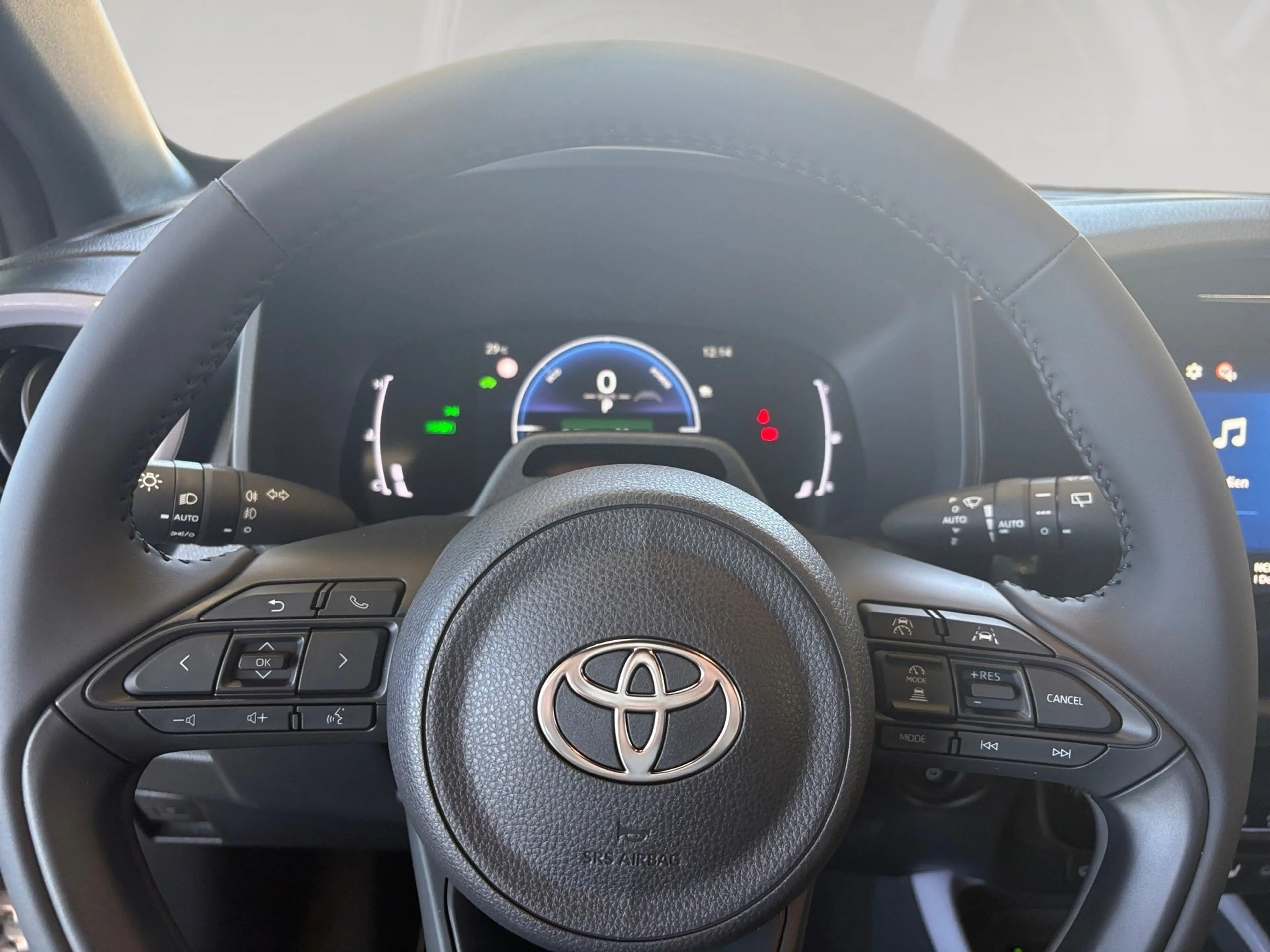 Toyota Aygo X 5-Türer Teamplayer 1.5 l Hybrid Stufenlos — photo 8