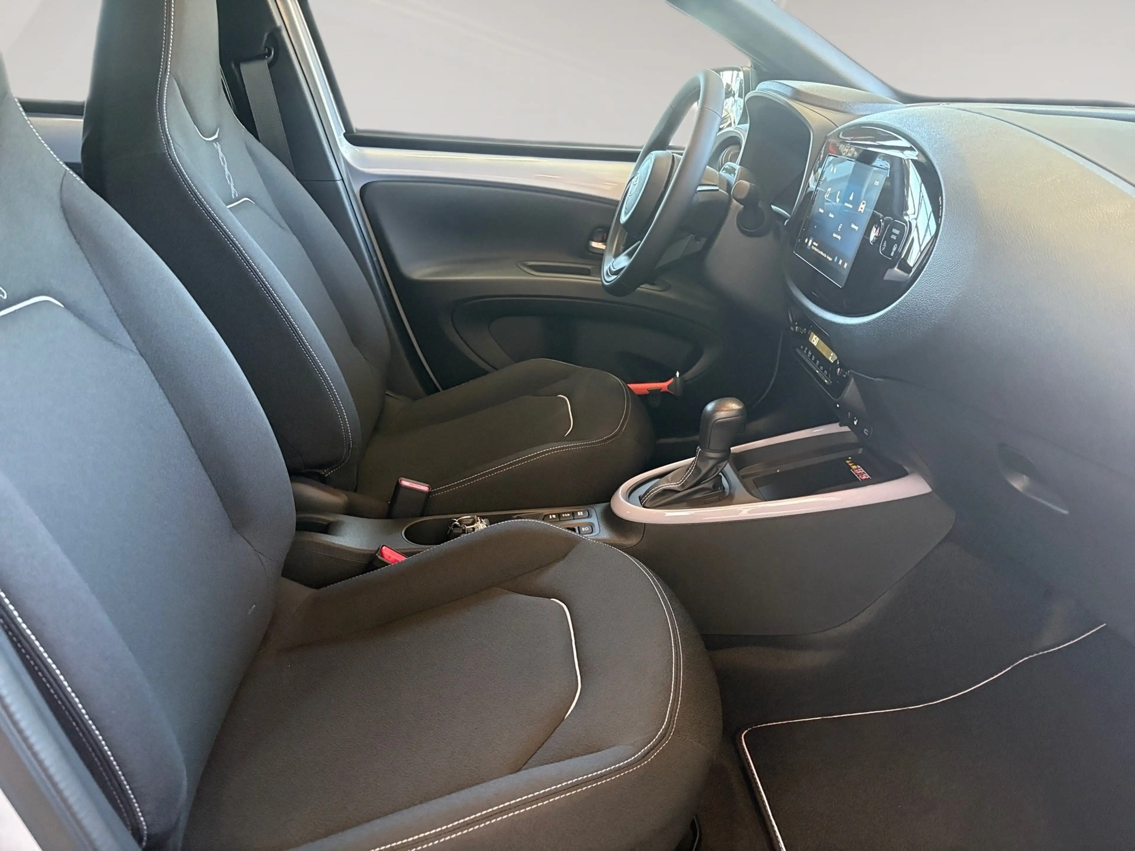 Toyota Aygo X 5-Türer Teamplayer 1.5 l Hybrid Stufenlos — photo 14