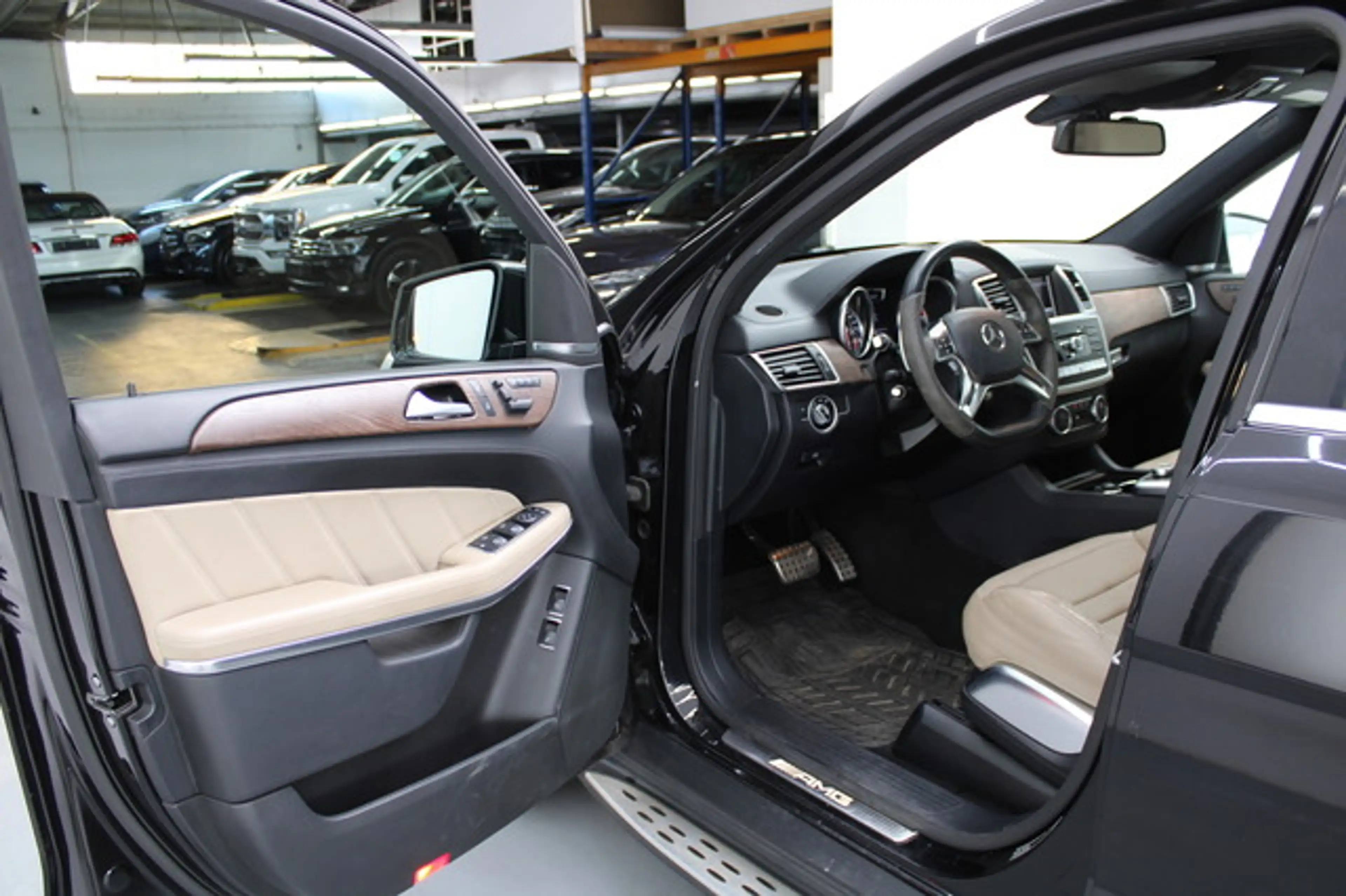 Mercedes-Benz GL 63 AMG 4Matic 7.Sitz/NAVI/KAMERA/H&K/PDC/LED — photo 5