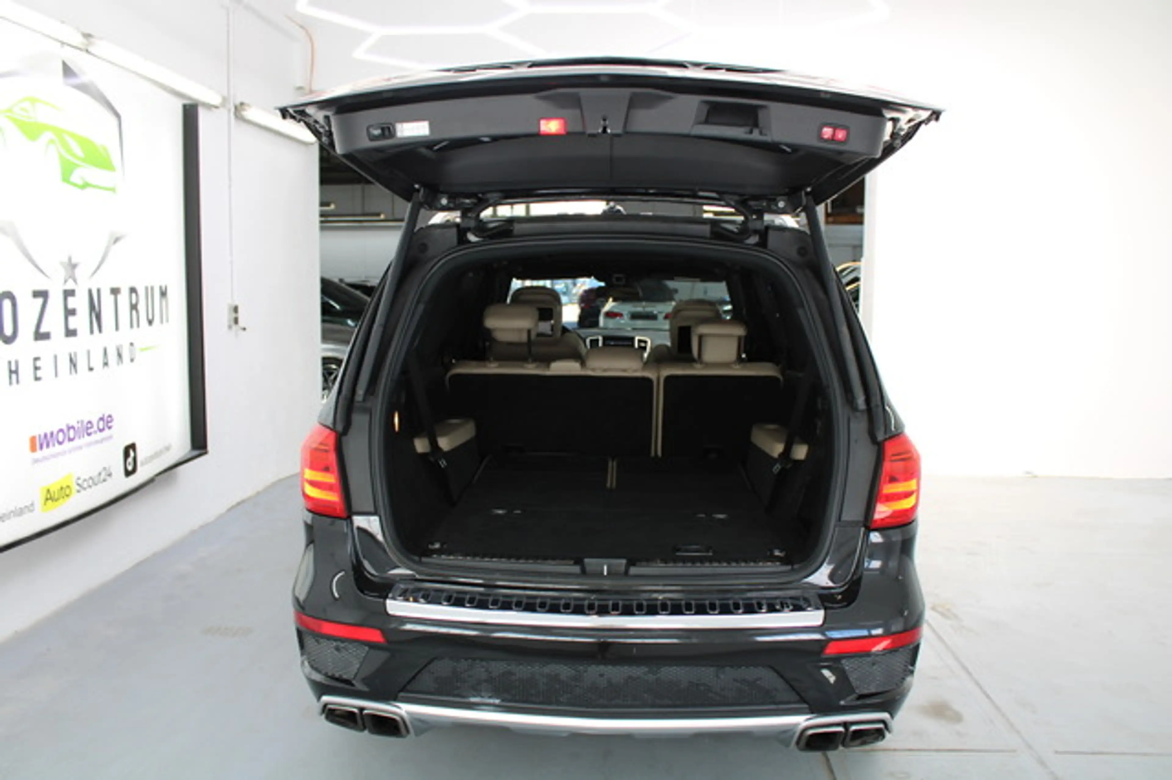 Mercedes-Benz GL 63 AMG 4Matic 7.Sitz/NAVI/KAMERA/H&K/PDC/LED — photo 14