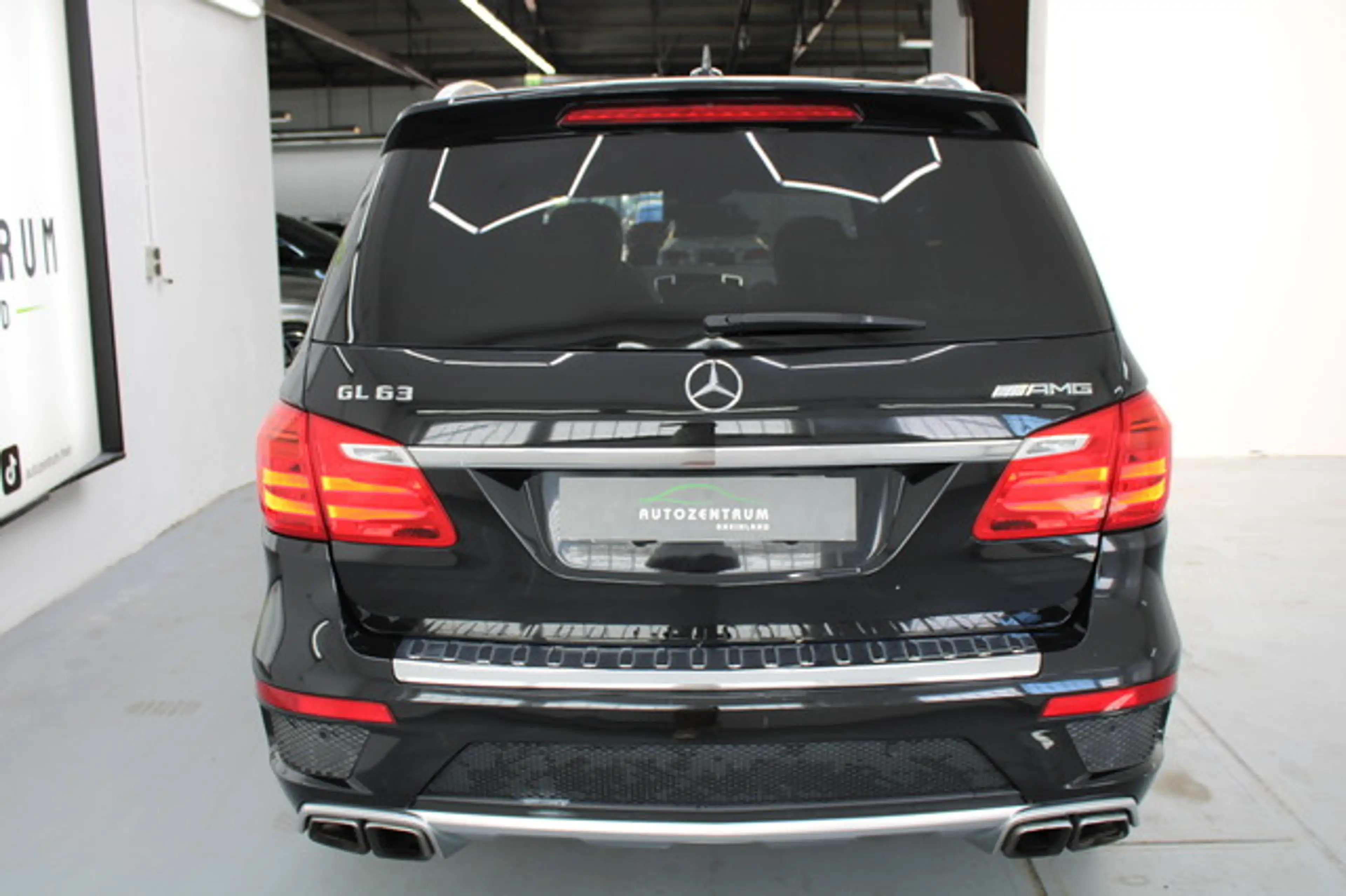 Mercedes-Benz GL 63 AMG 4Matic 7.Sitz/NAVI/KAMERA/H&K/PDC/LED — photo 13