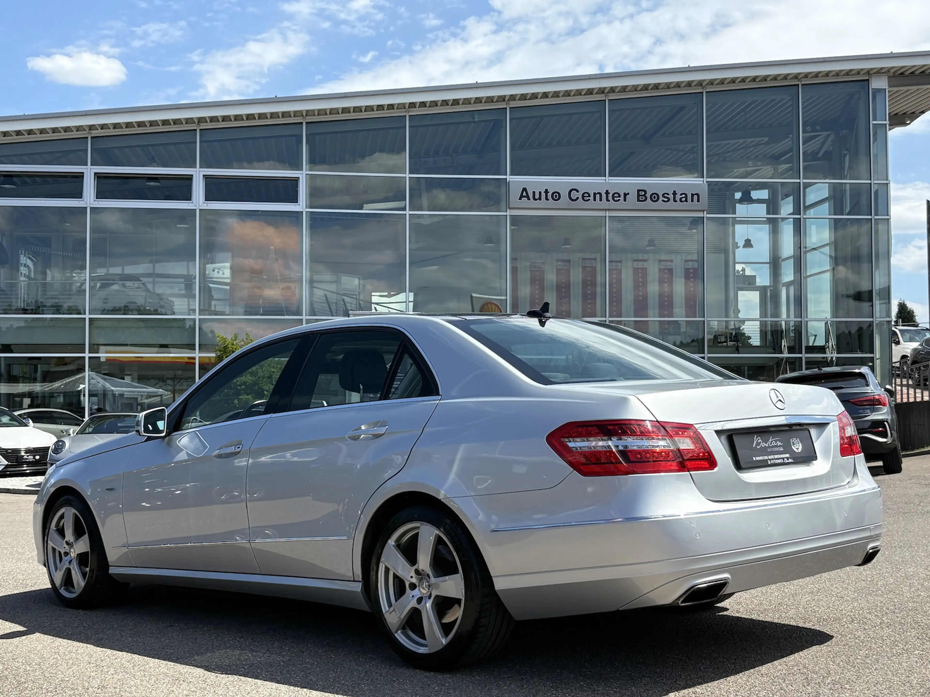Mercedes-Benz E 350 CDI 4Matic KAMERA/PANO/MEMORY/NAVI/SHZ/AHK — photo 5