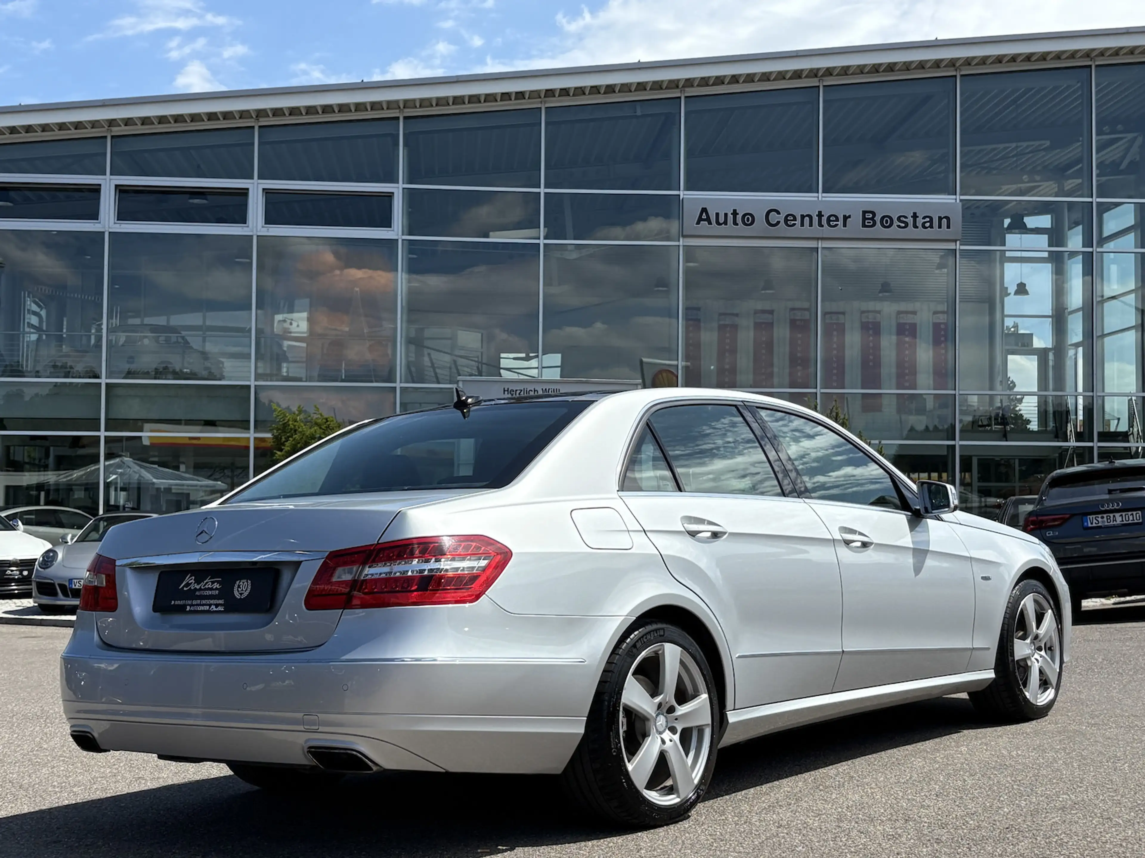 Mercedes-Benz E 350 CDI 4Matic KAMERA/PANO/MEMORY/NAVI/SHZ/AHK — photo 7